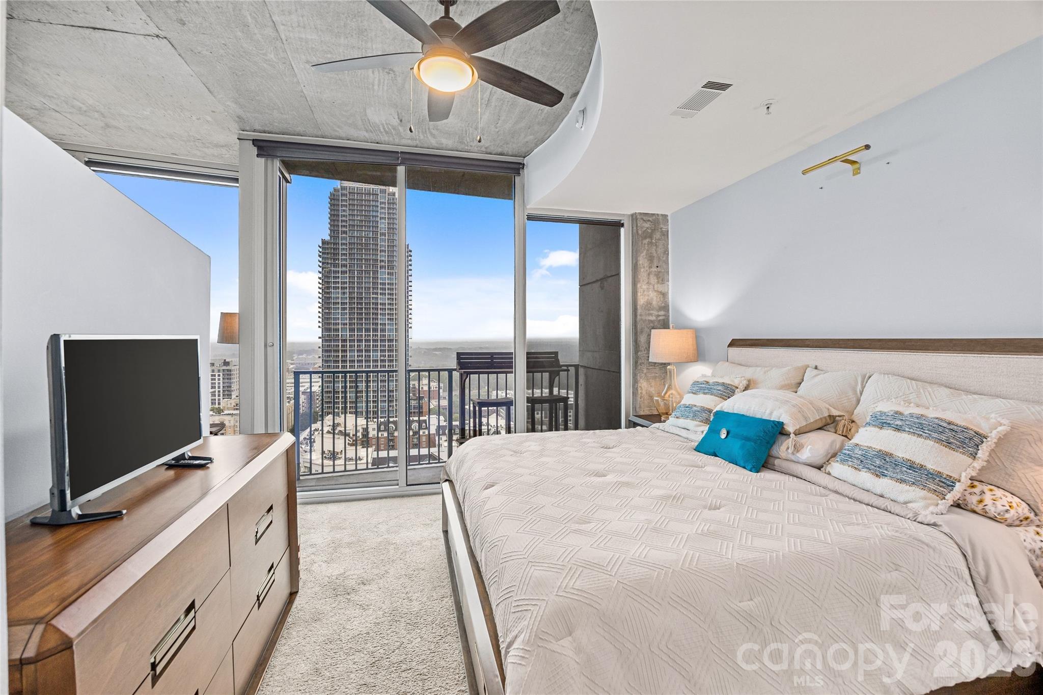 210 N Church Street Unit: 2006