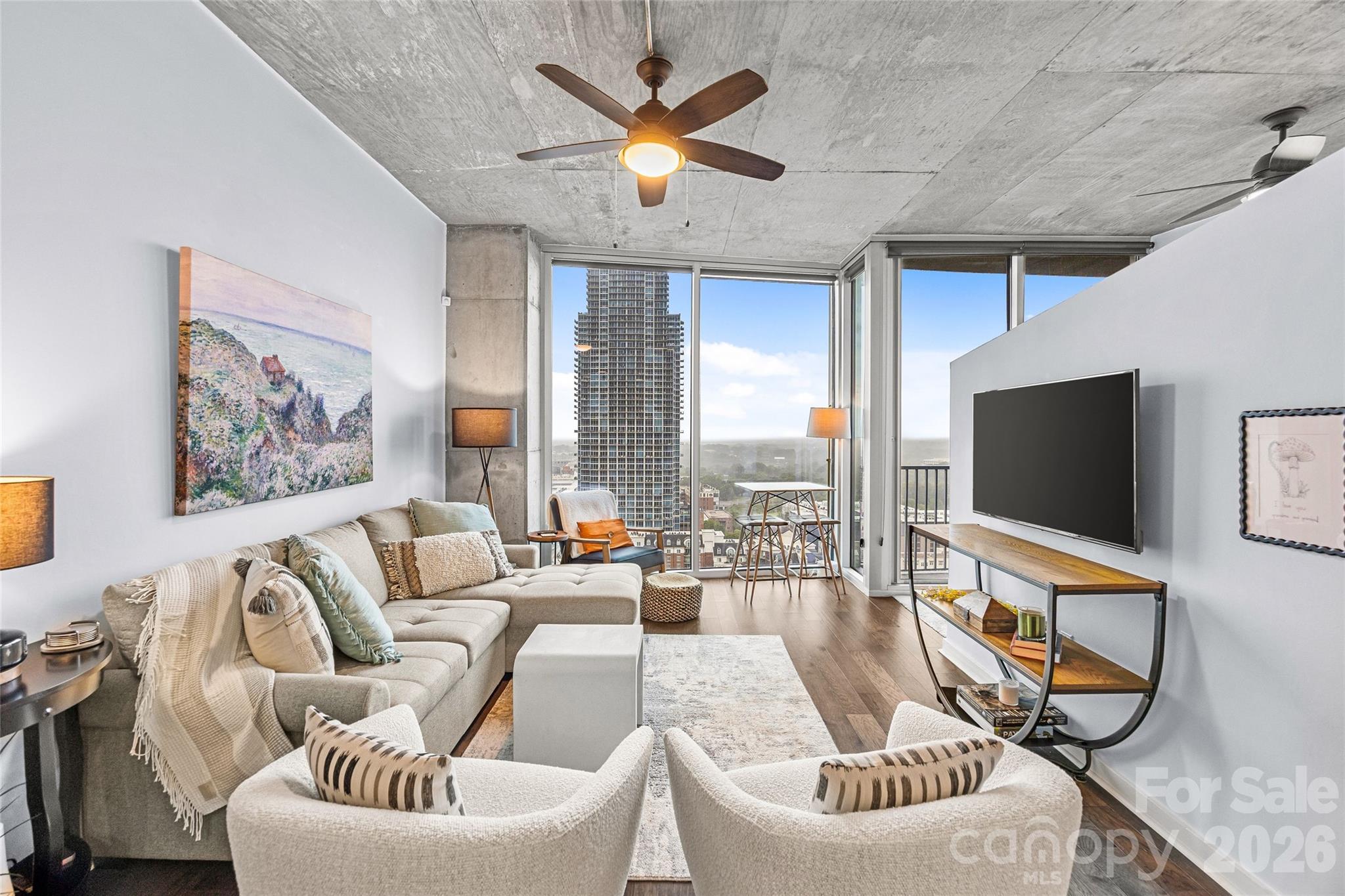 210 N Church Street Unit: 2006