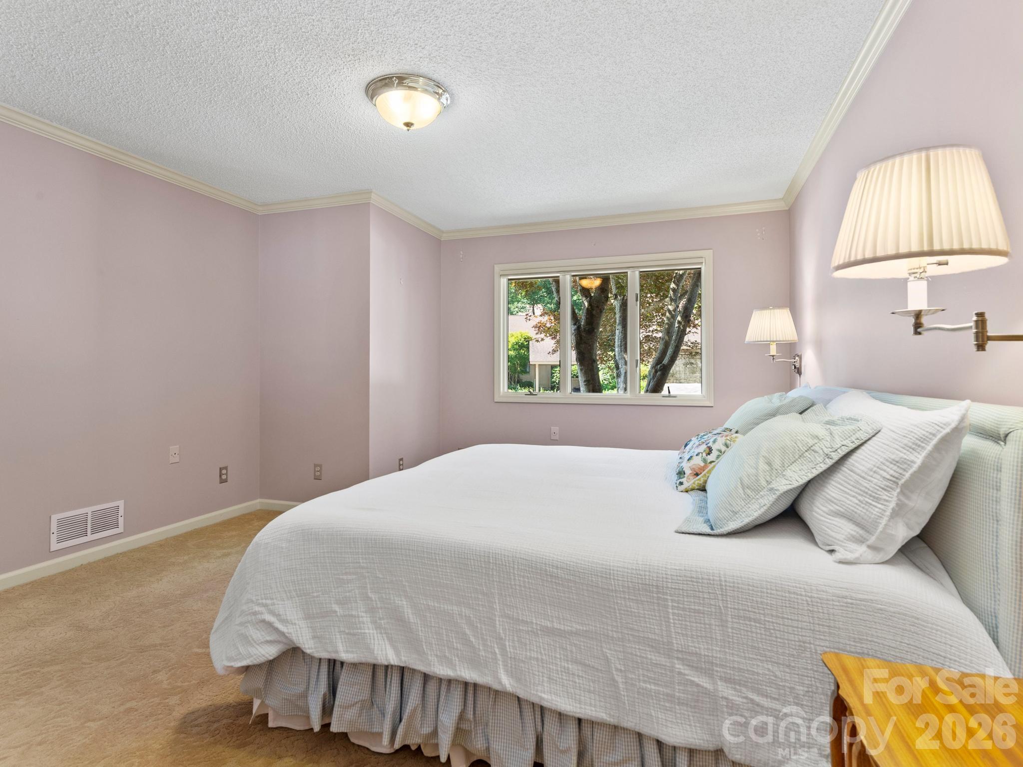 1001 Red Oak Drive