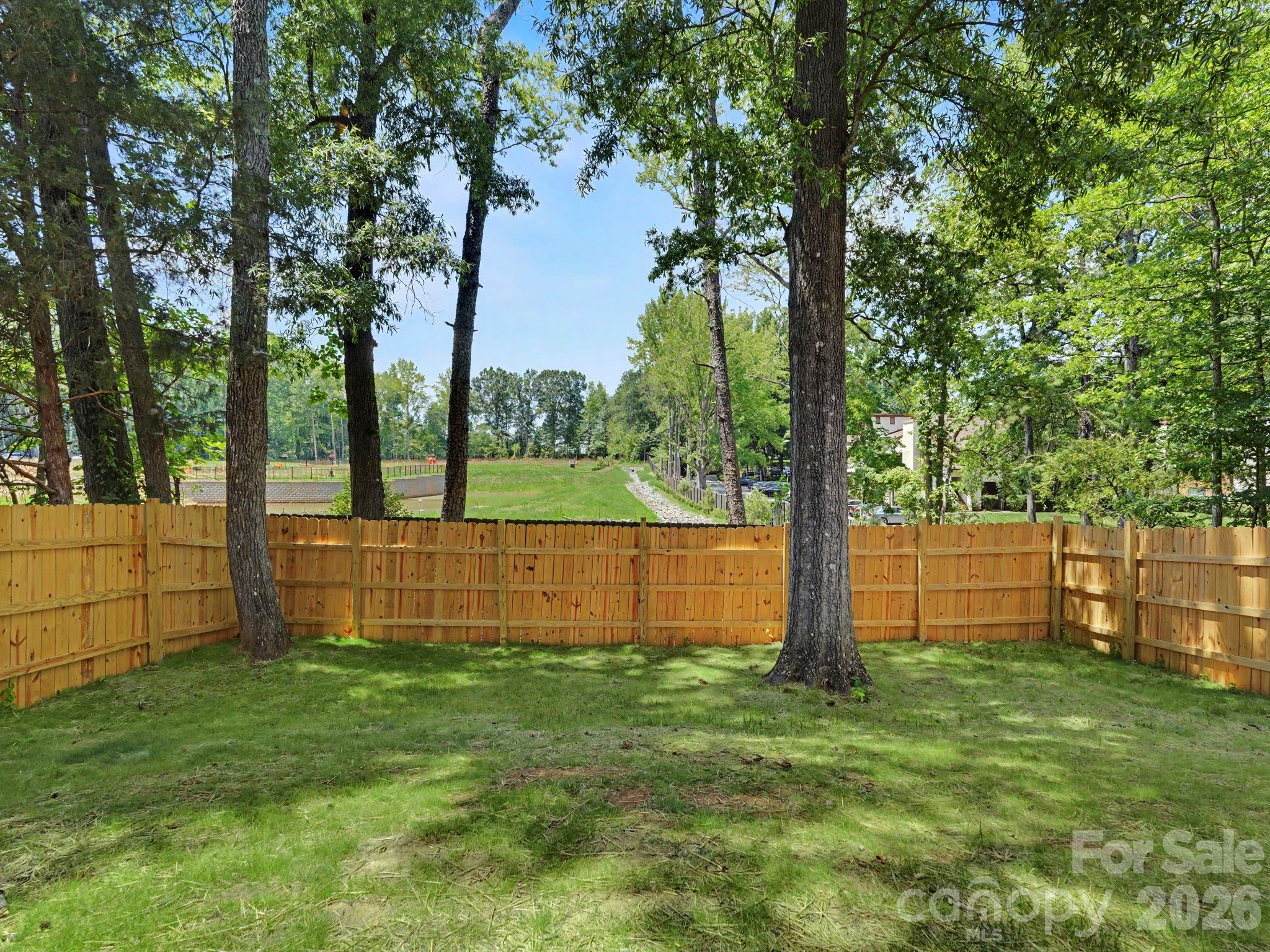 5529 Idlewild Road N