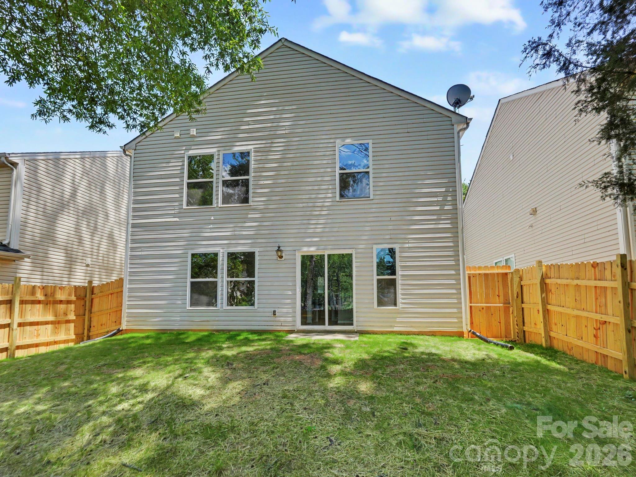 5529 Idlewild Road N
