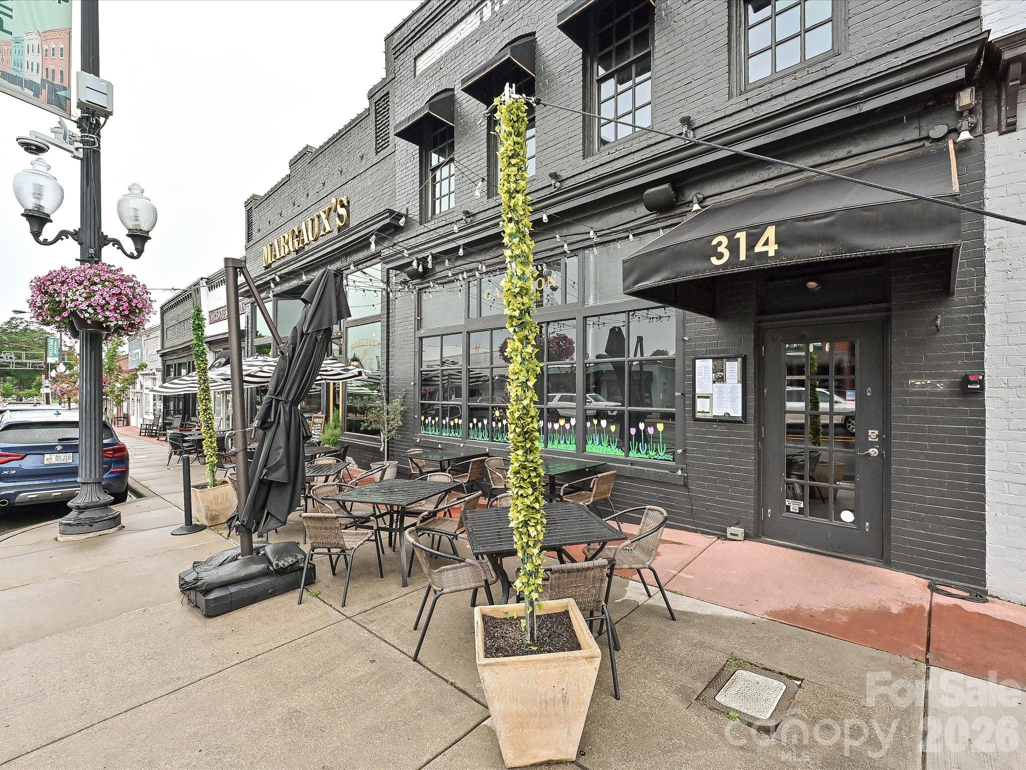 417 Fisher Street