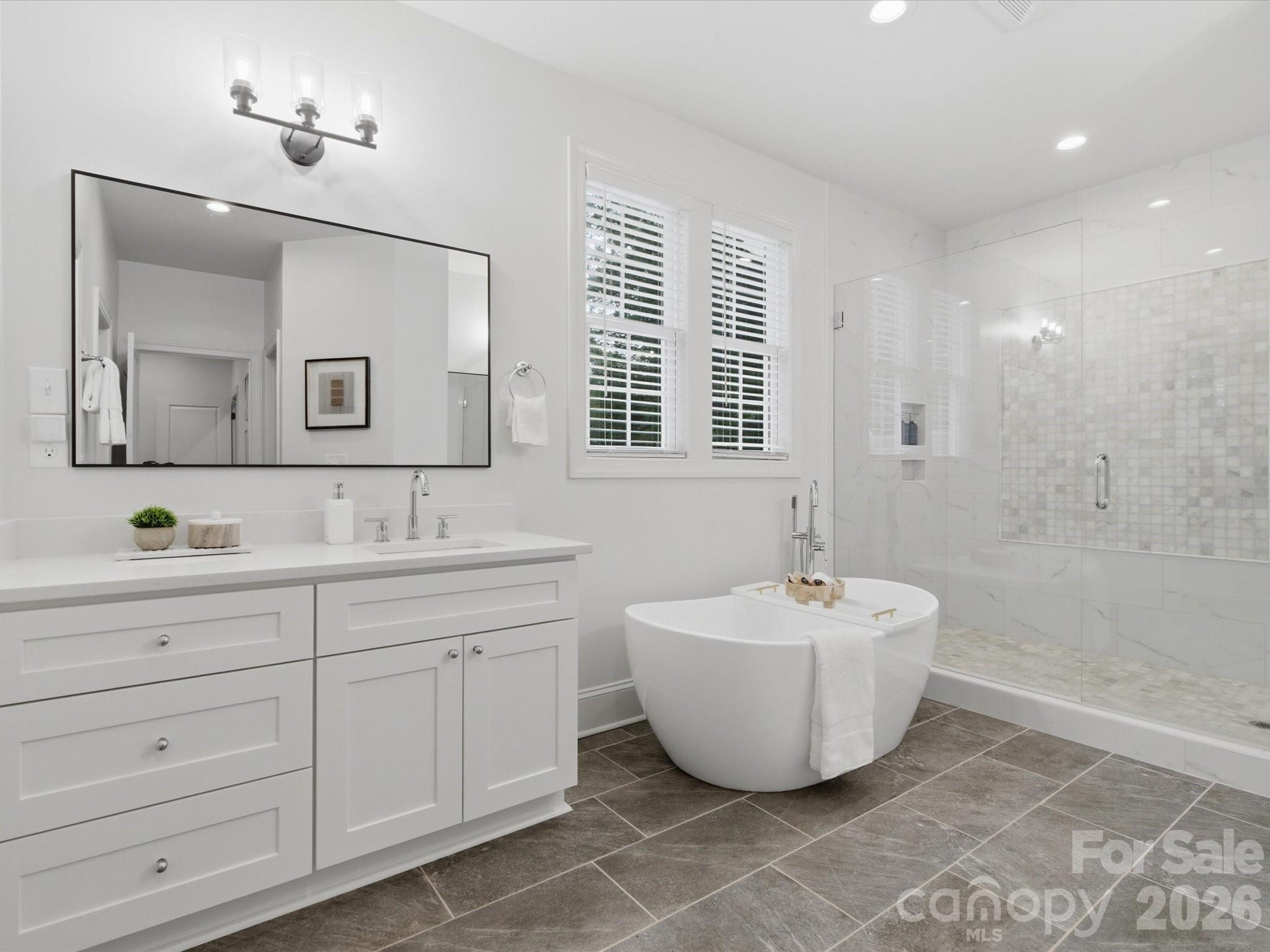 7815 Red Oaks Trail