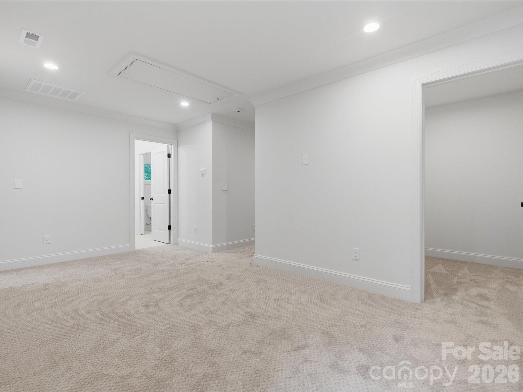 7815 Red Oaks Trail
