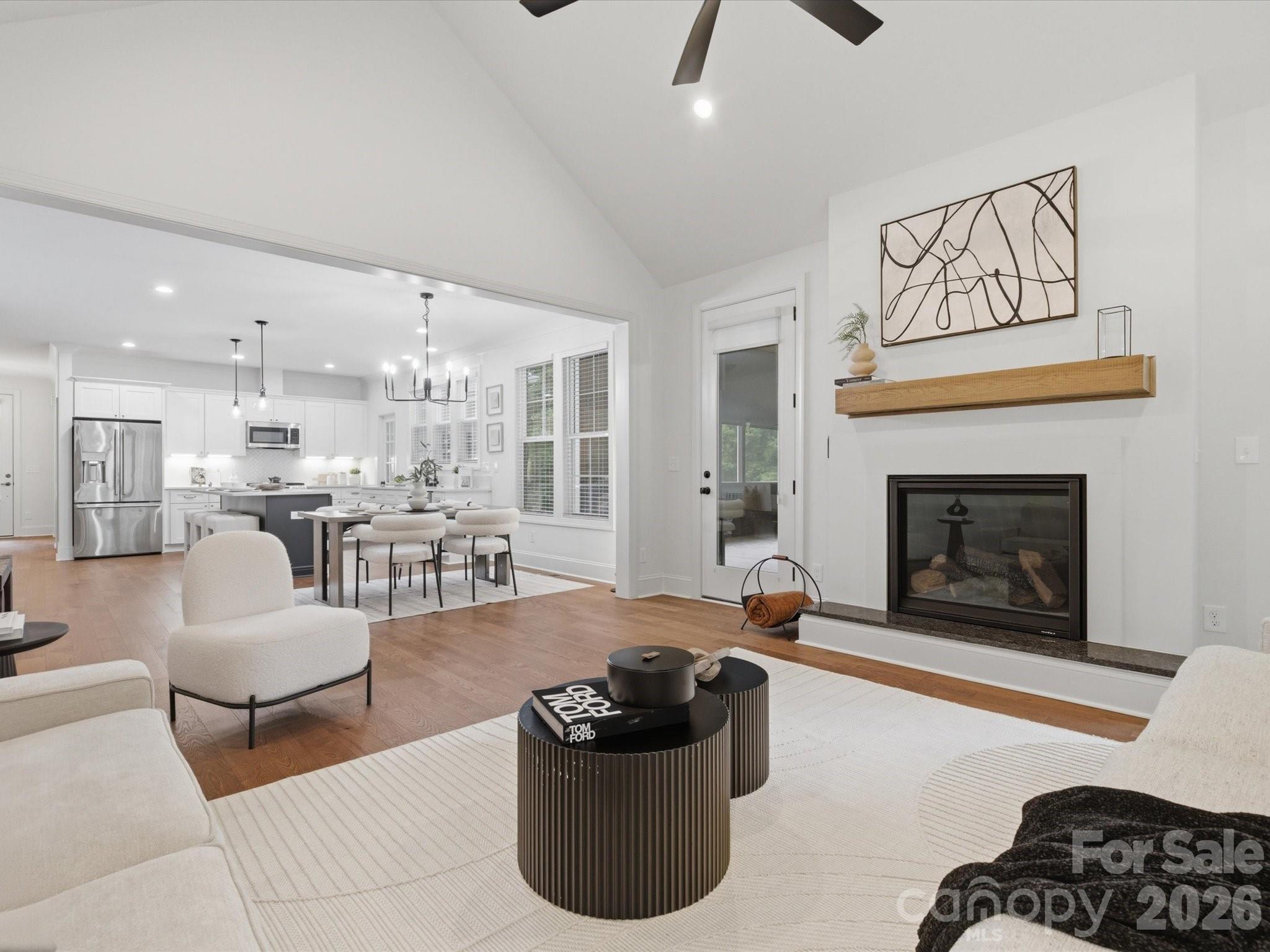7815 Red Oaks Trail
