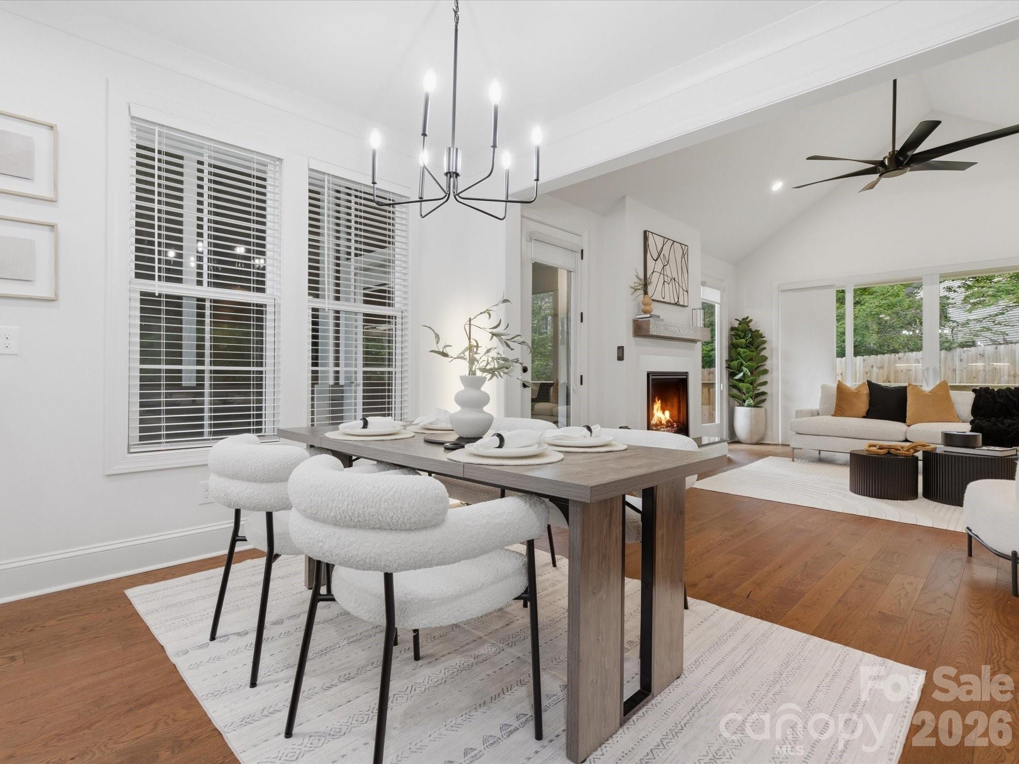 7815 Red Oaks Trail