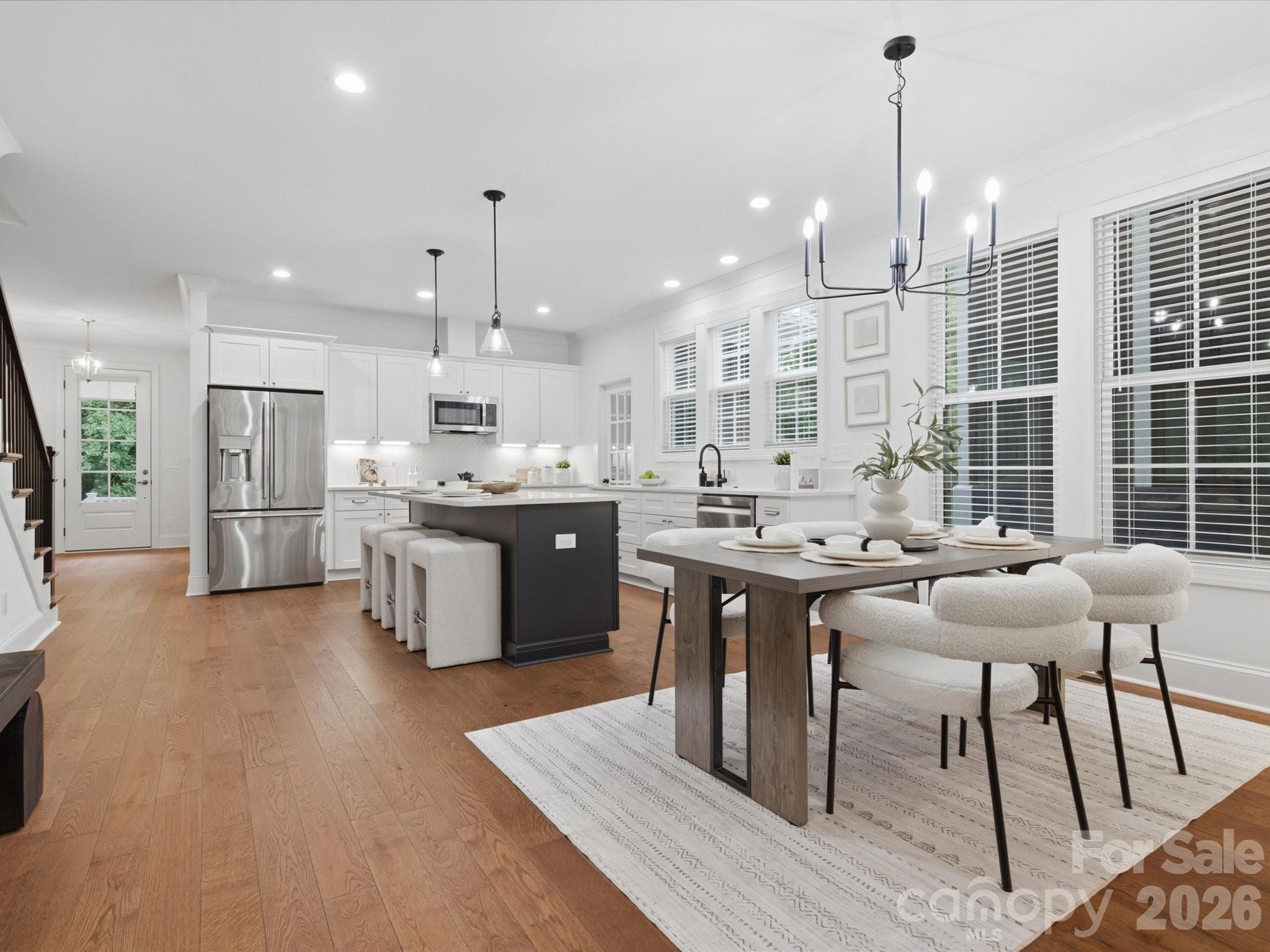 7815 Red Oaks Trail
