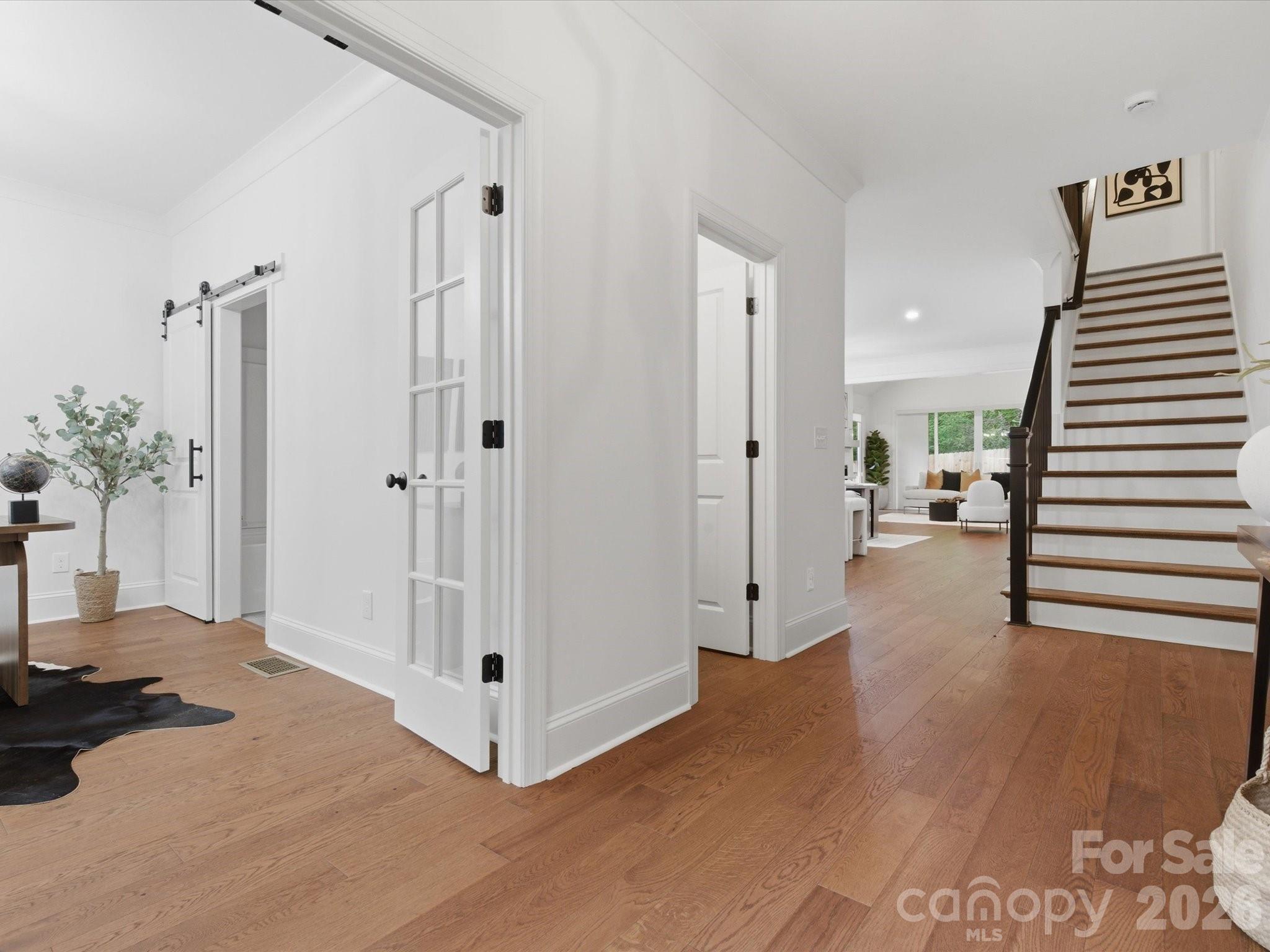 7815 Red Oaks Trail