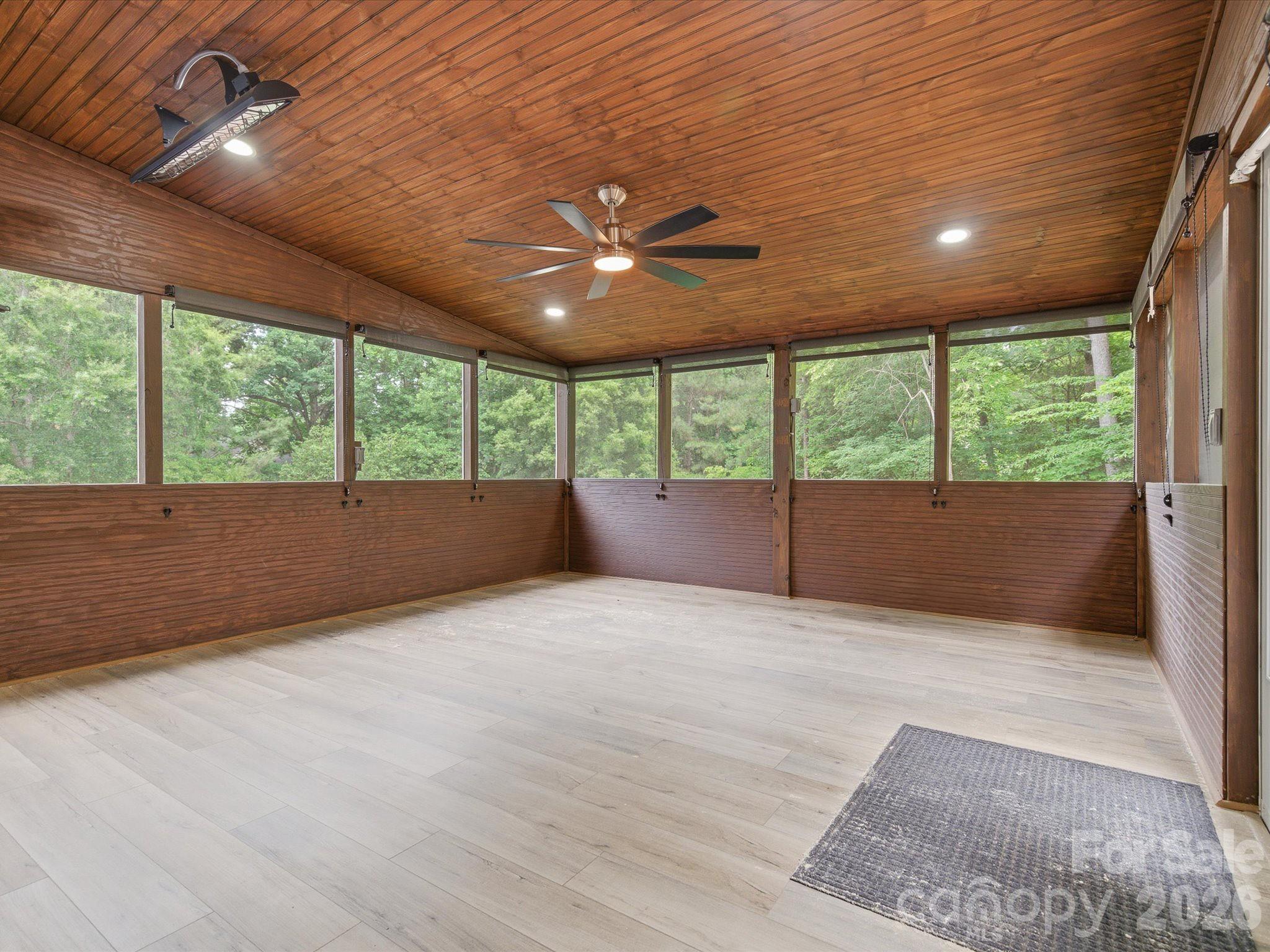 7815 Red Oaks Trail