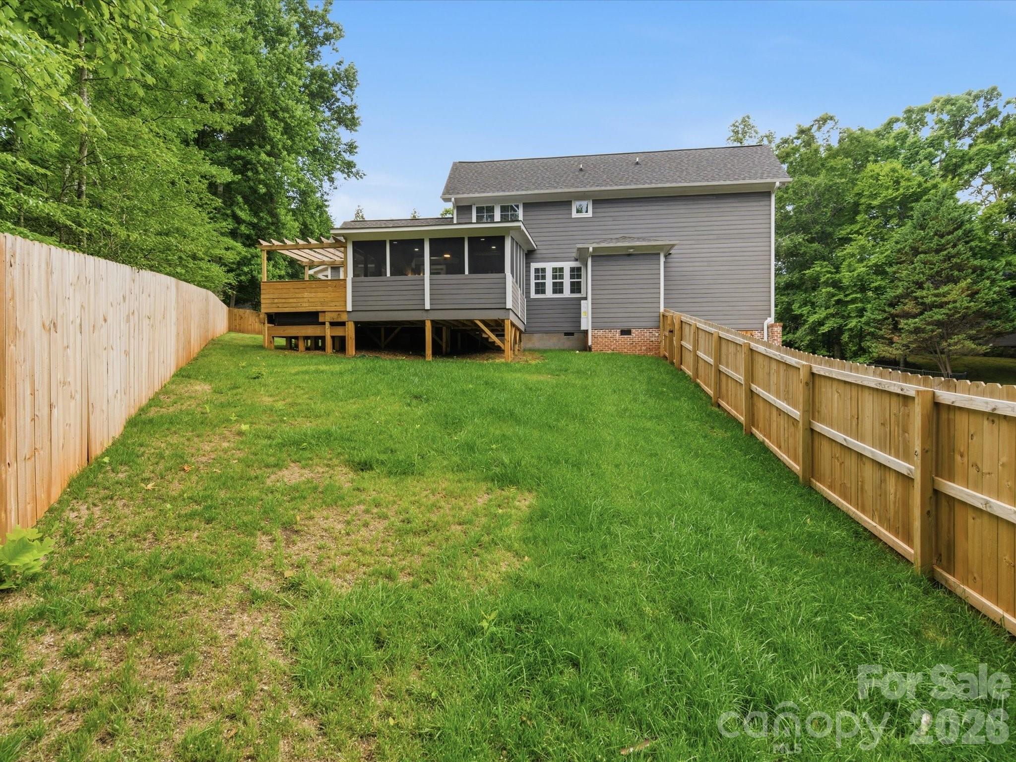 7815 Red Oaks Trail