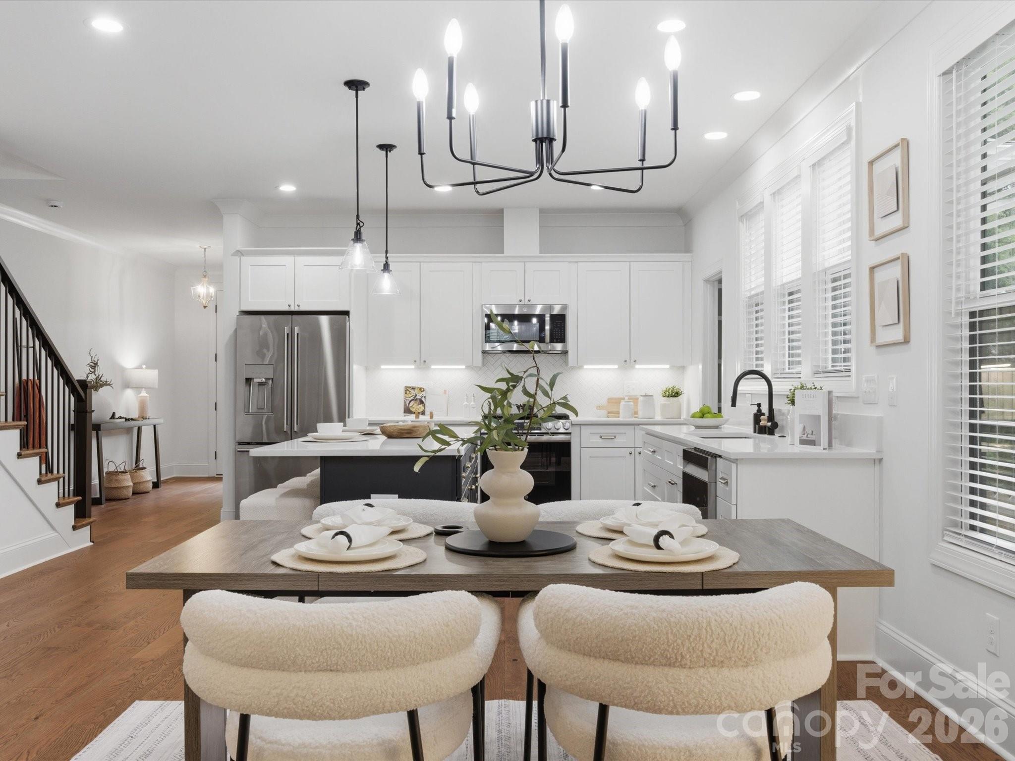 7815 Red Oaks Trail
