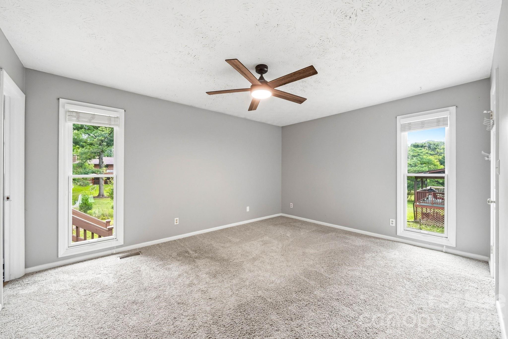 337 Woody Lane