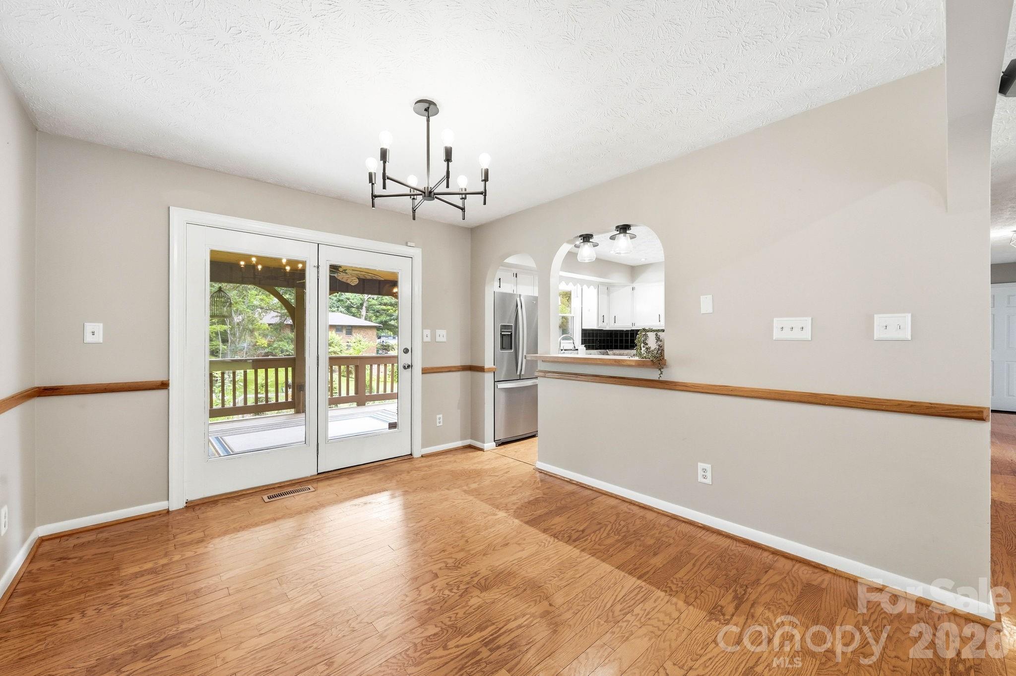 337 Woody Lane