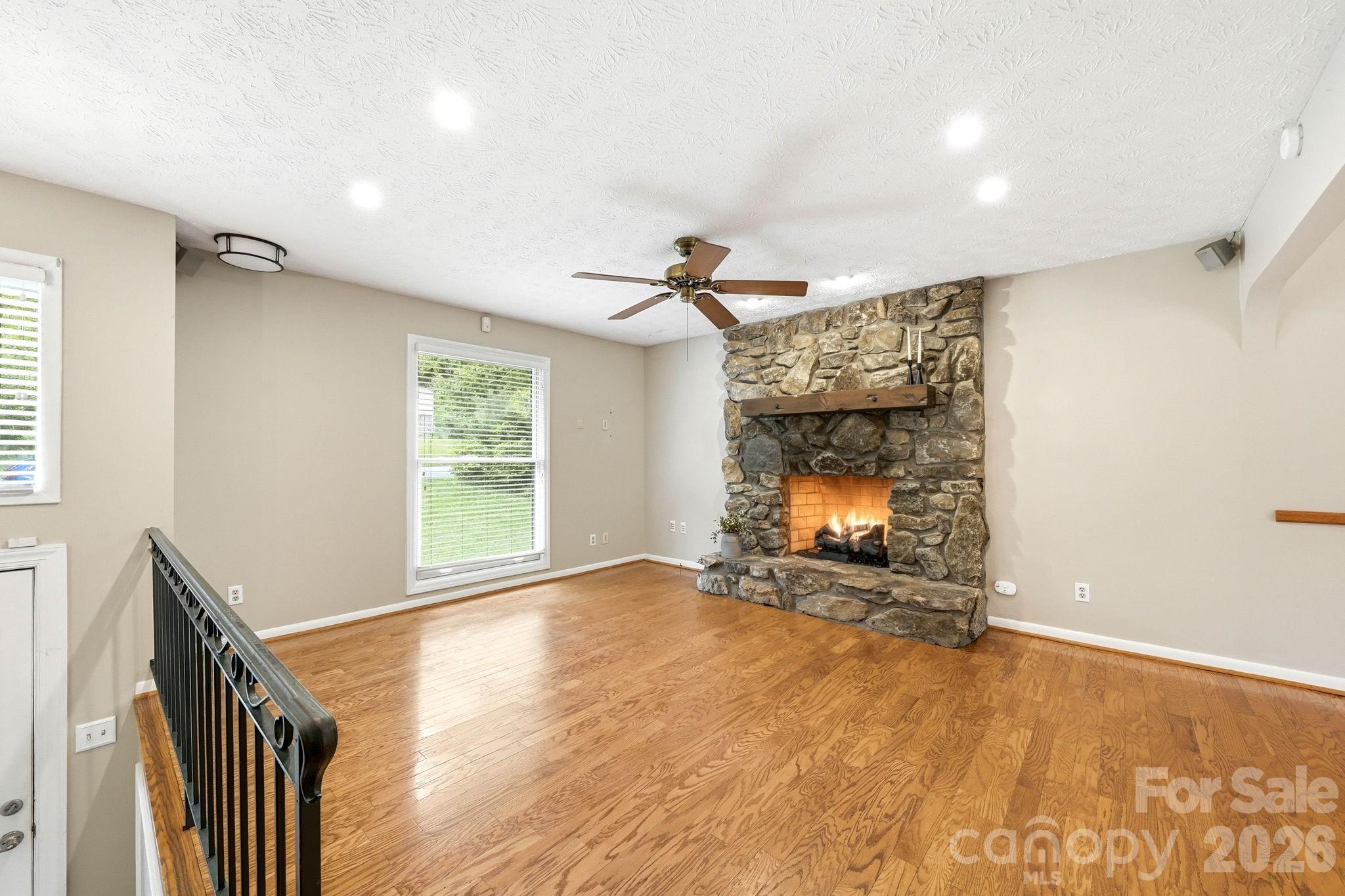 337 Woody Lane