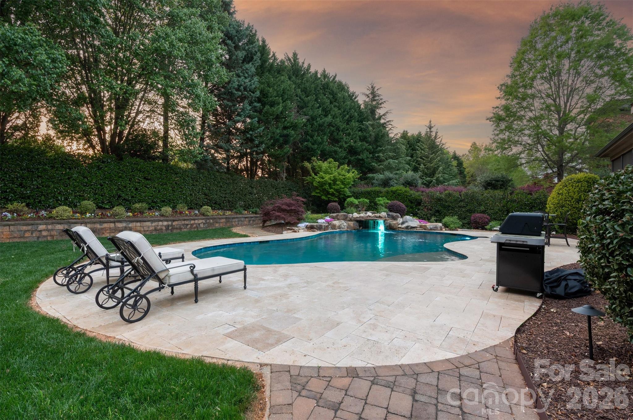 402 Montrose Drive