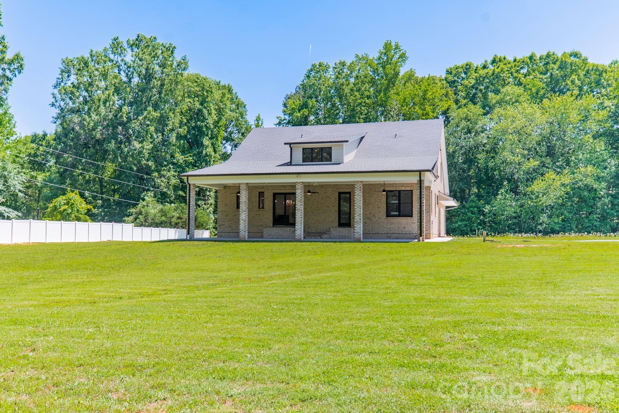 112 Jim Parker Road