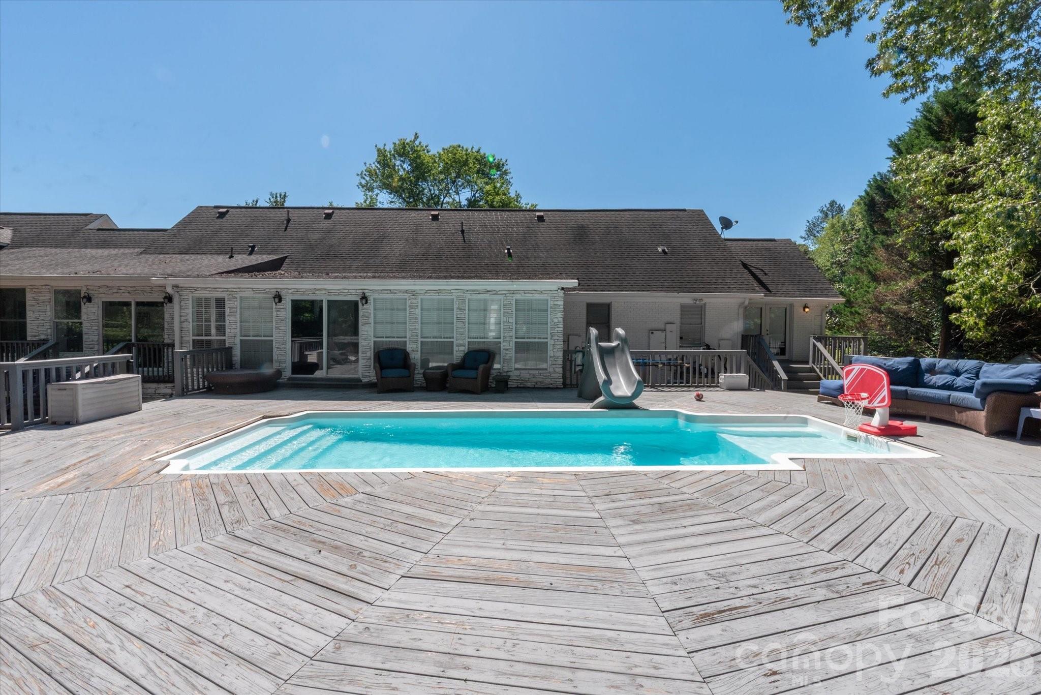 8522 Tirzah Church Road