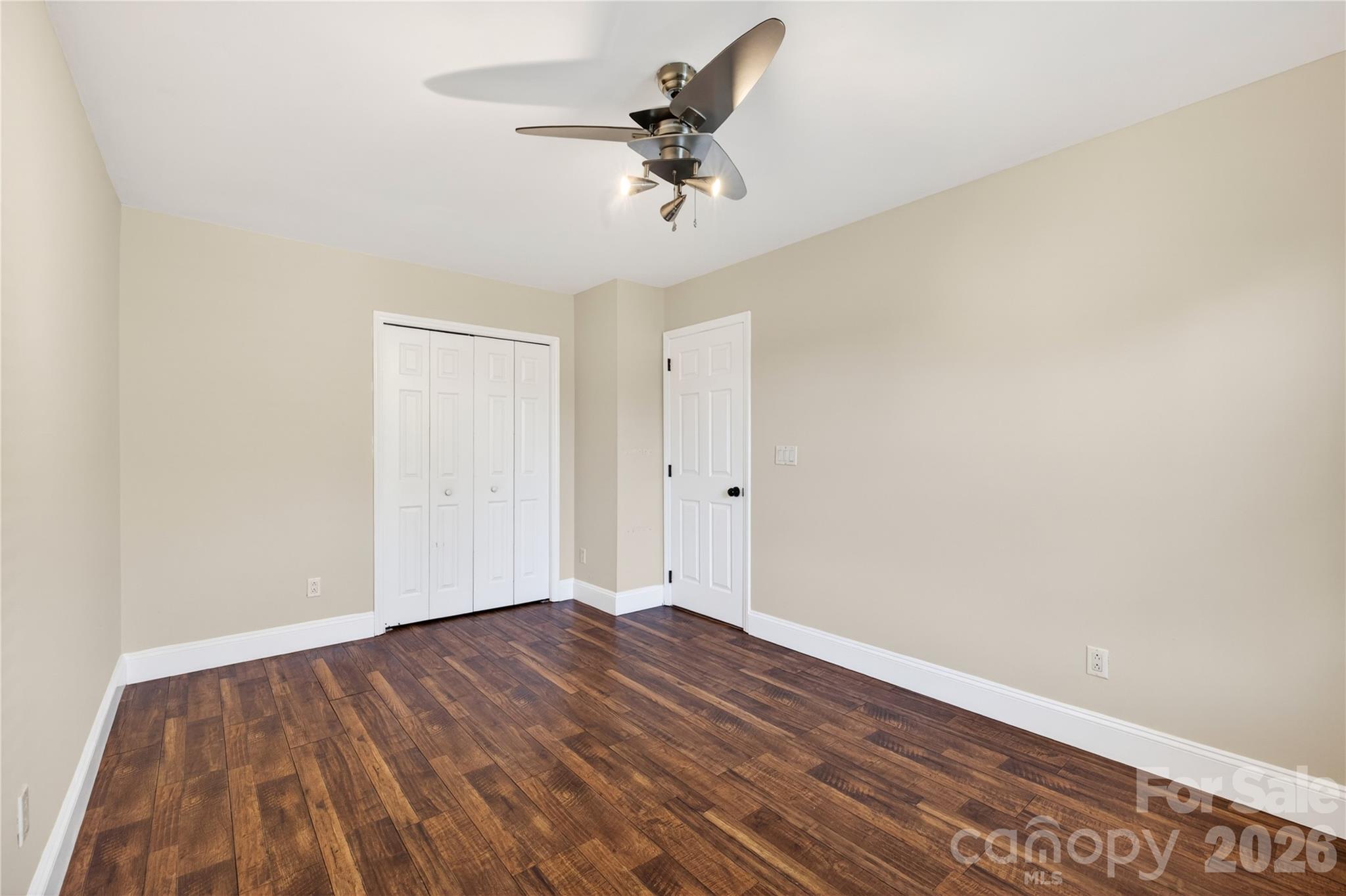 907 Gretna Green Drive