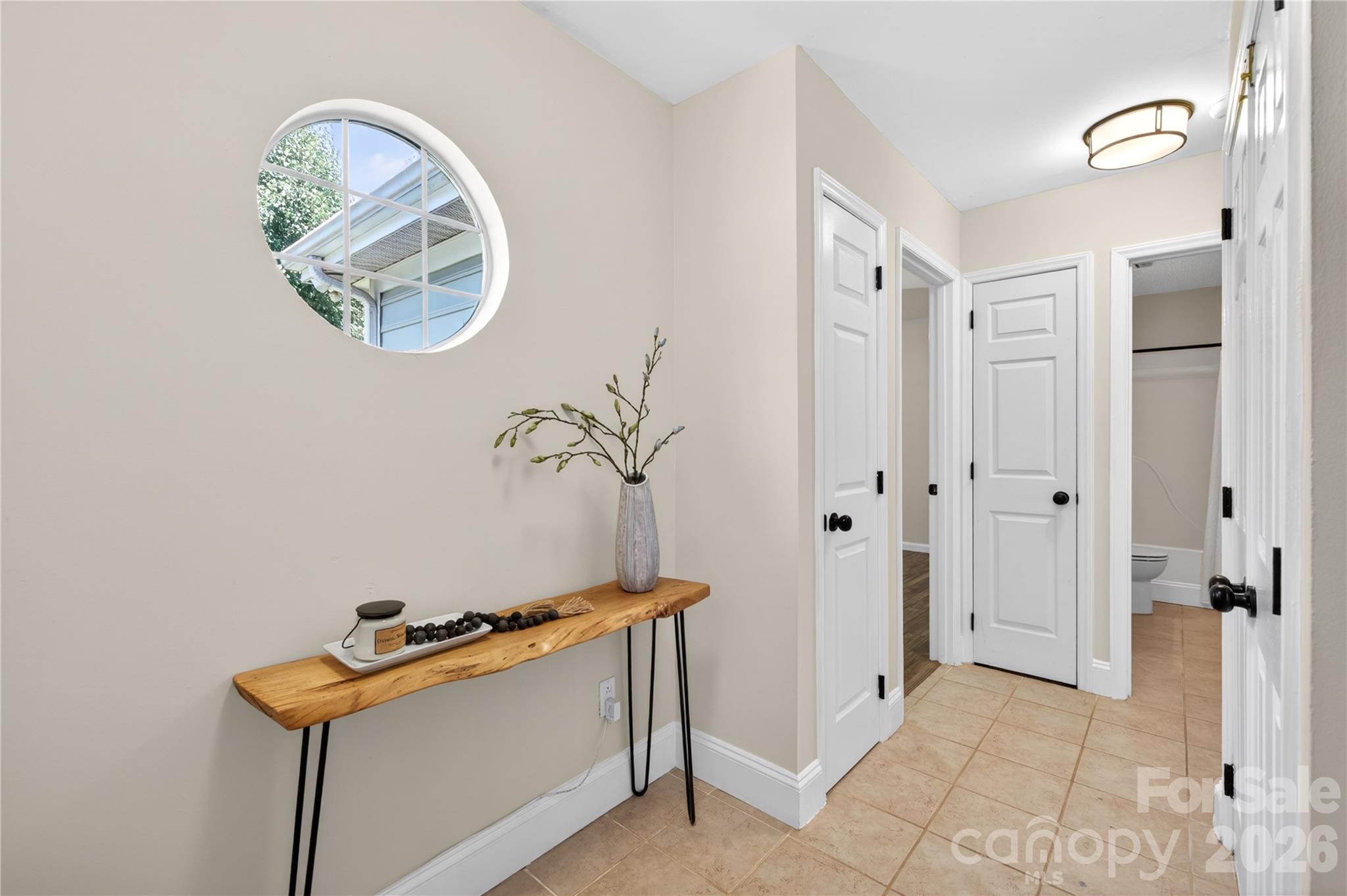 907 Gretna Green Drive