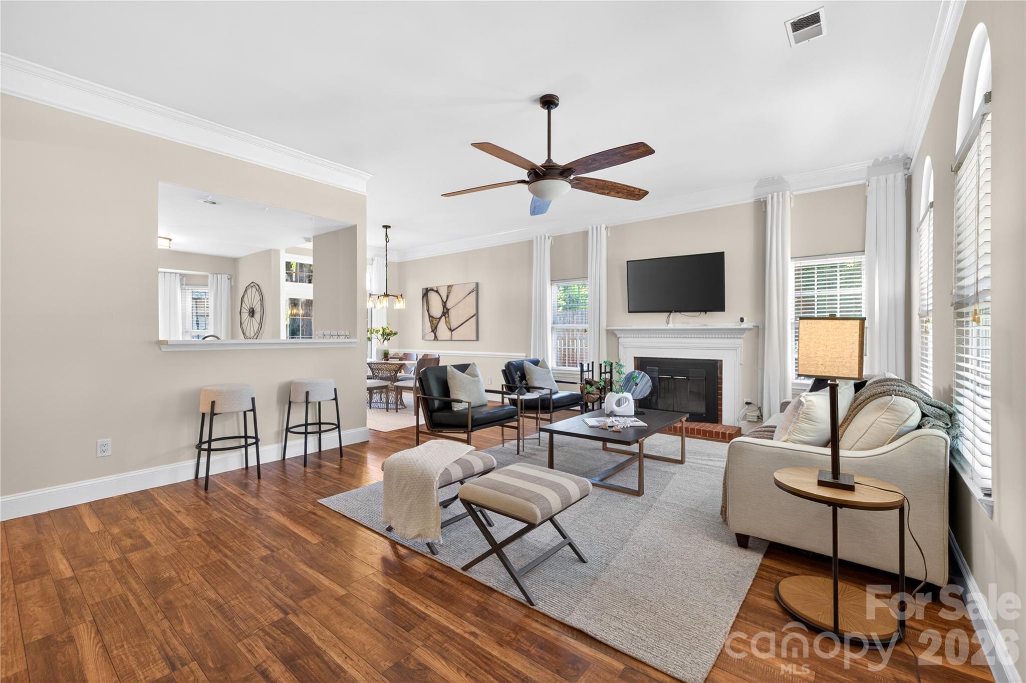 907 Gretna Green Drive