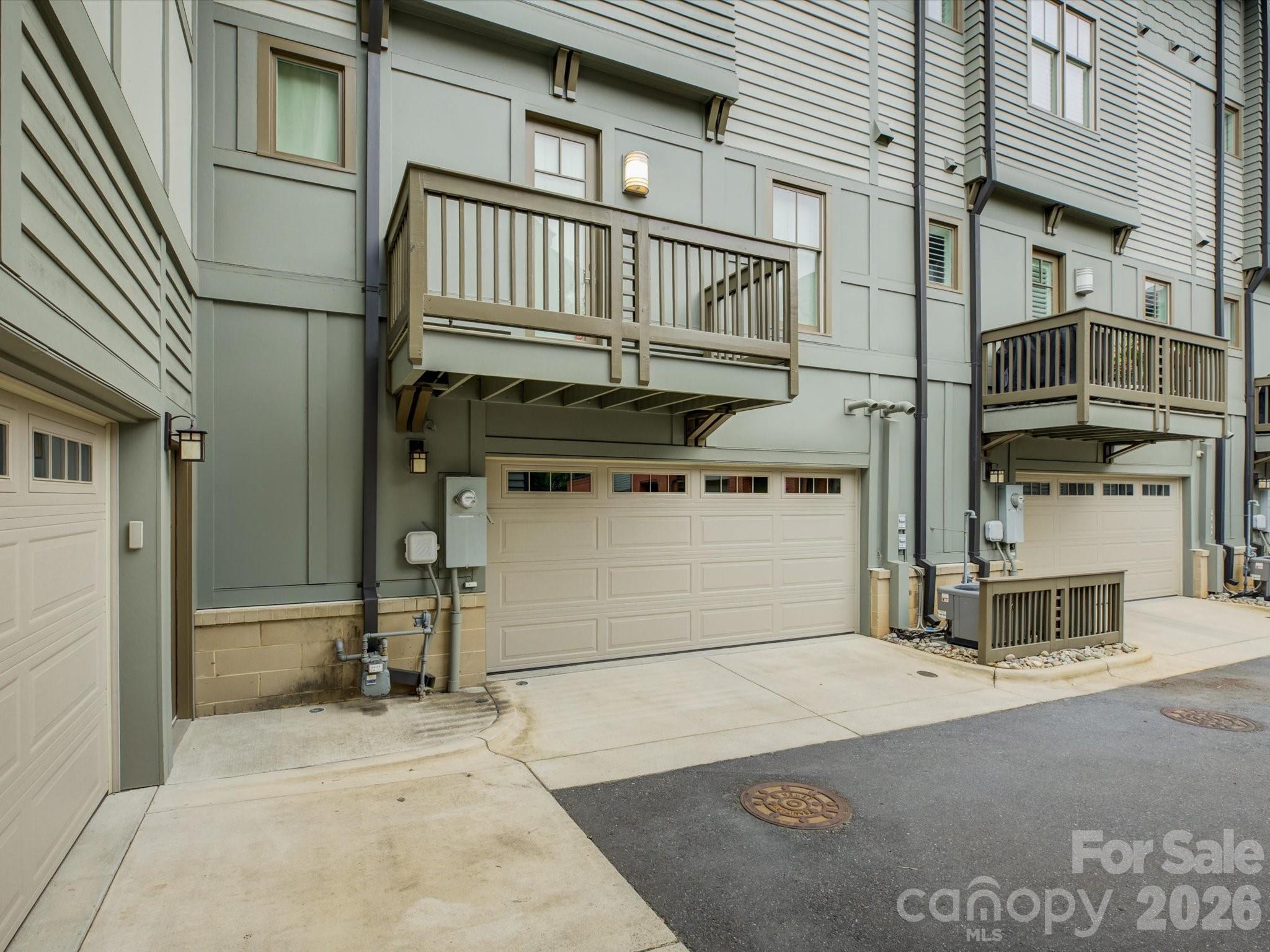 335 E Tremont Avenue