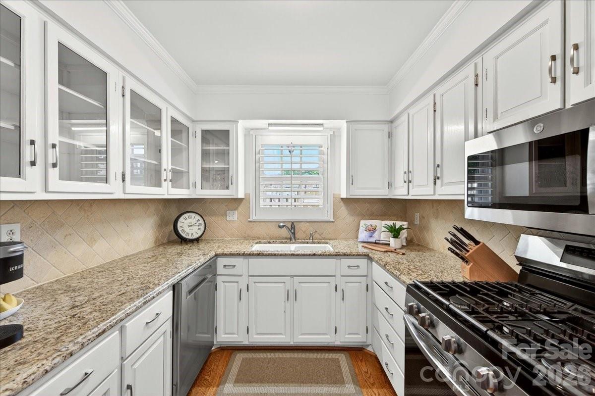2229 Rexford Road Unit: C