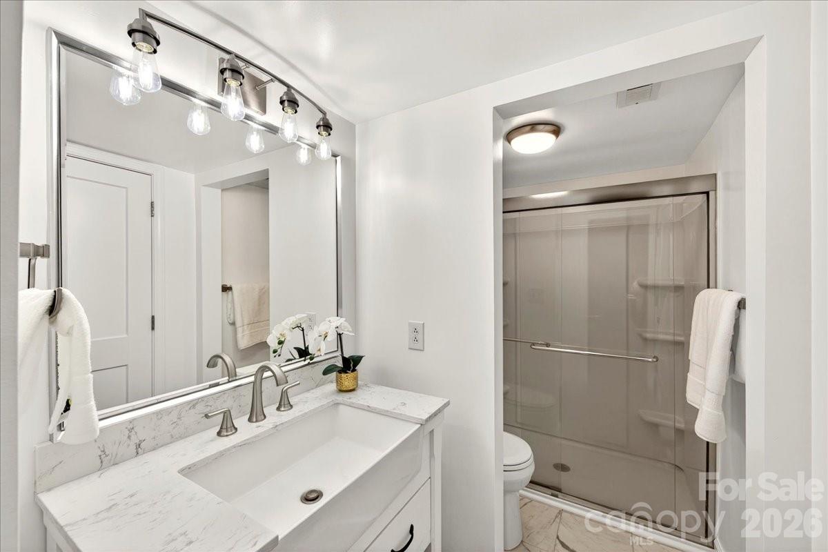 2229 Rexford Road Unit: C