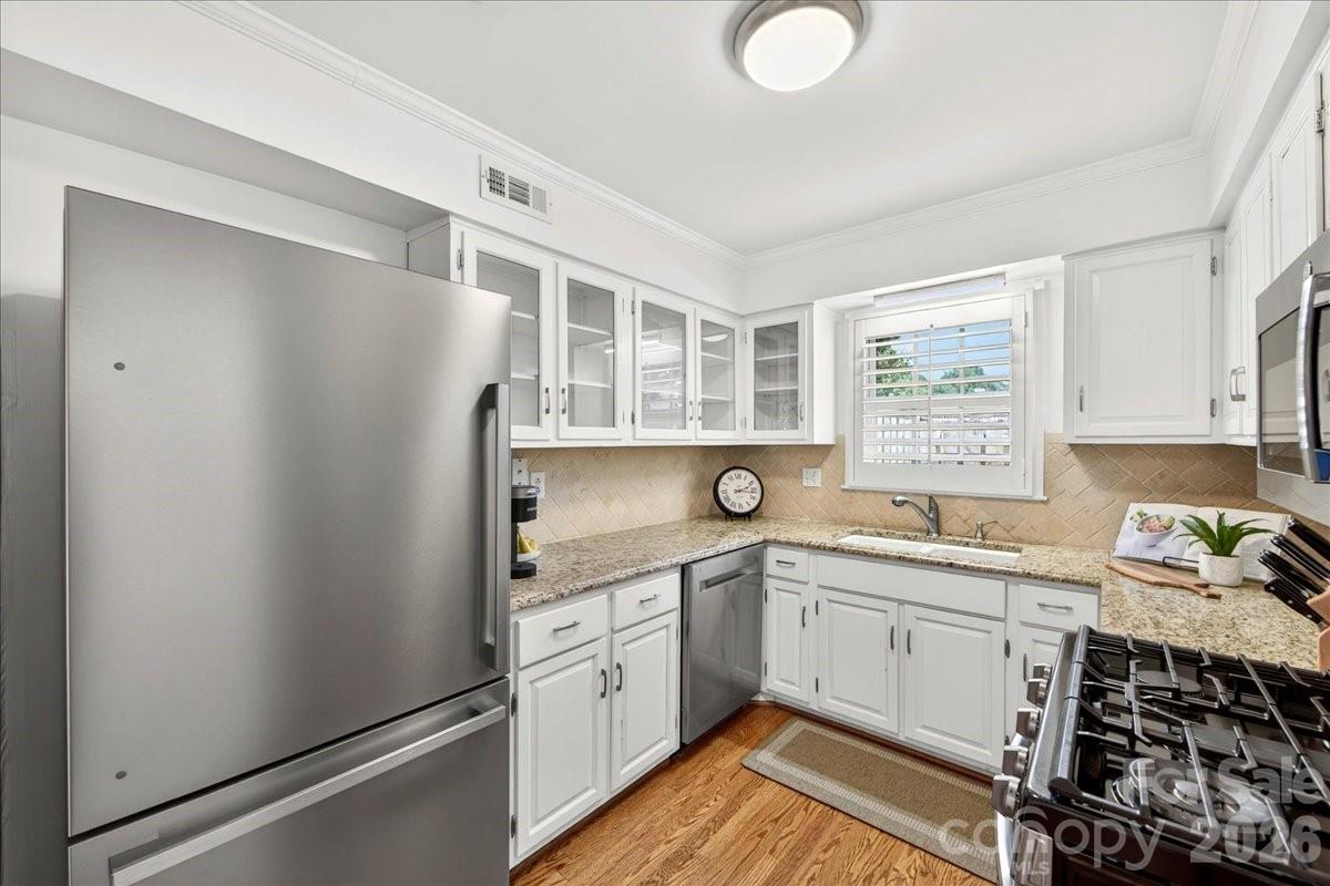 2229 Rexford Road Unit: C