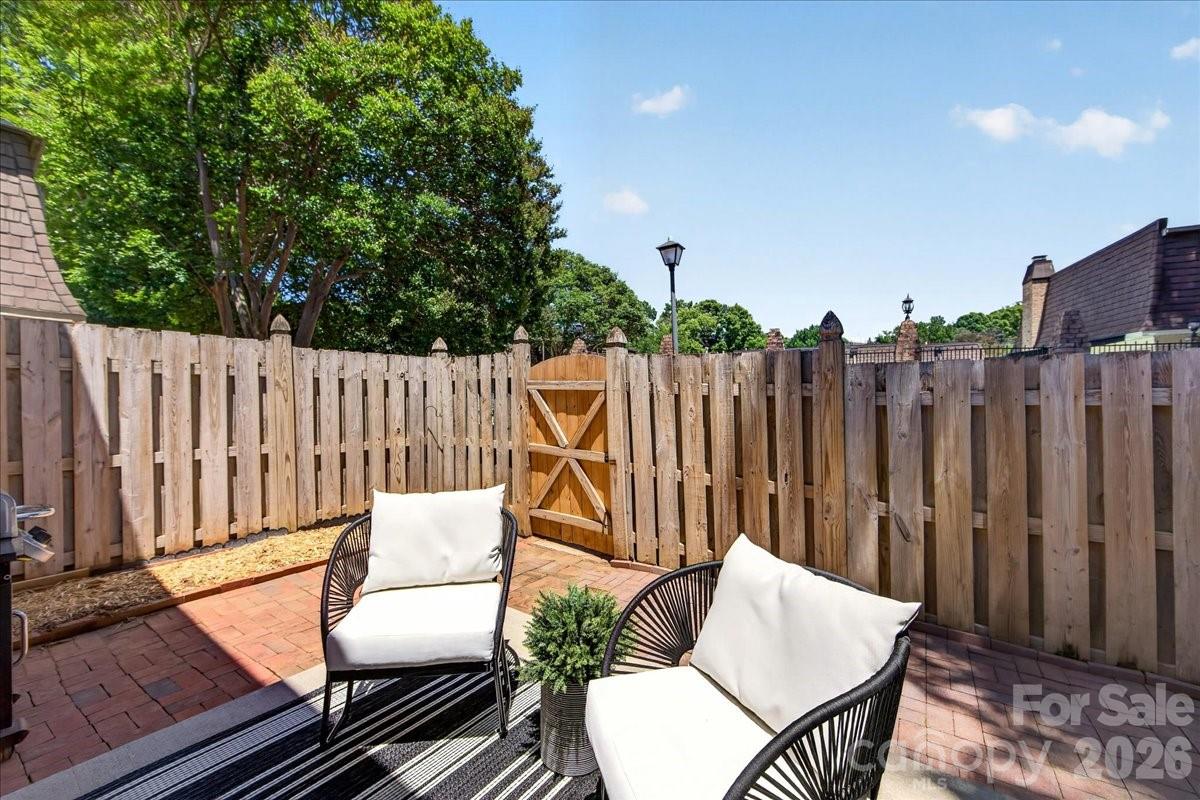 2229 Rexford Road Unit: C
