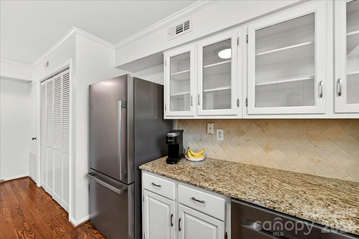 2229 Rexford Road Unit: C