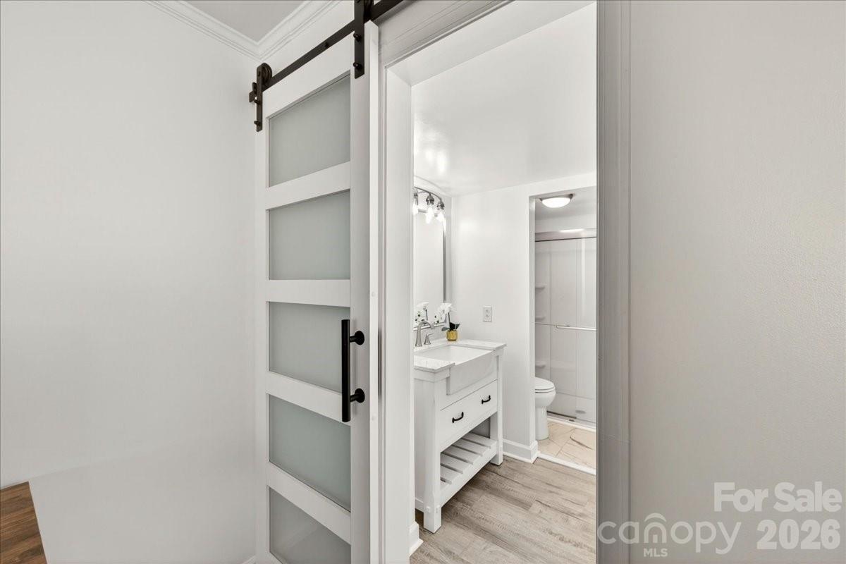 2229 Rexford Road Unit: C