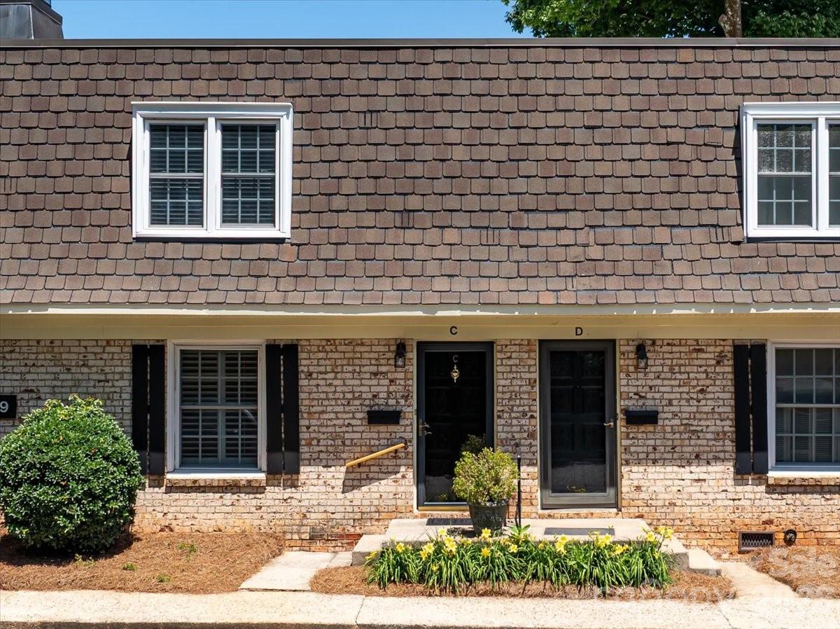 2229 Rexford Road Unit: C
