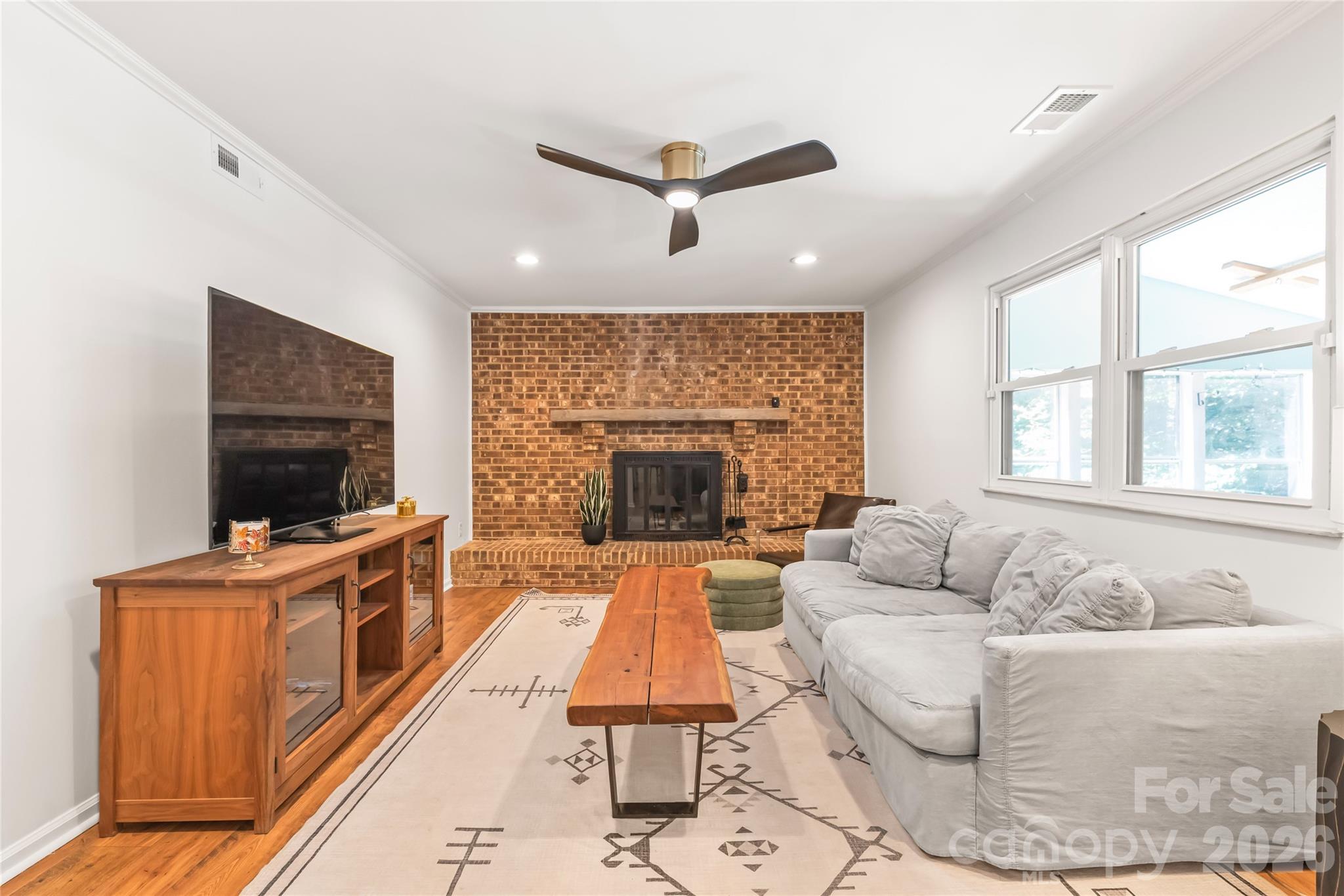 425 Regency Drive