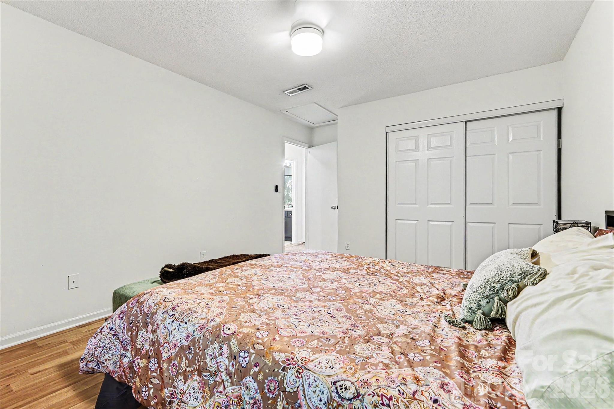 1643 Cedarview Court