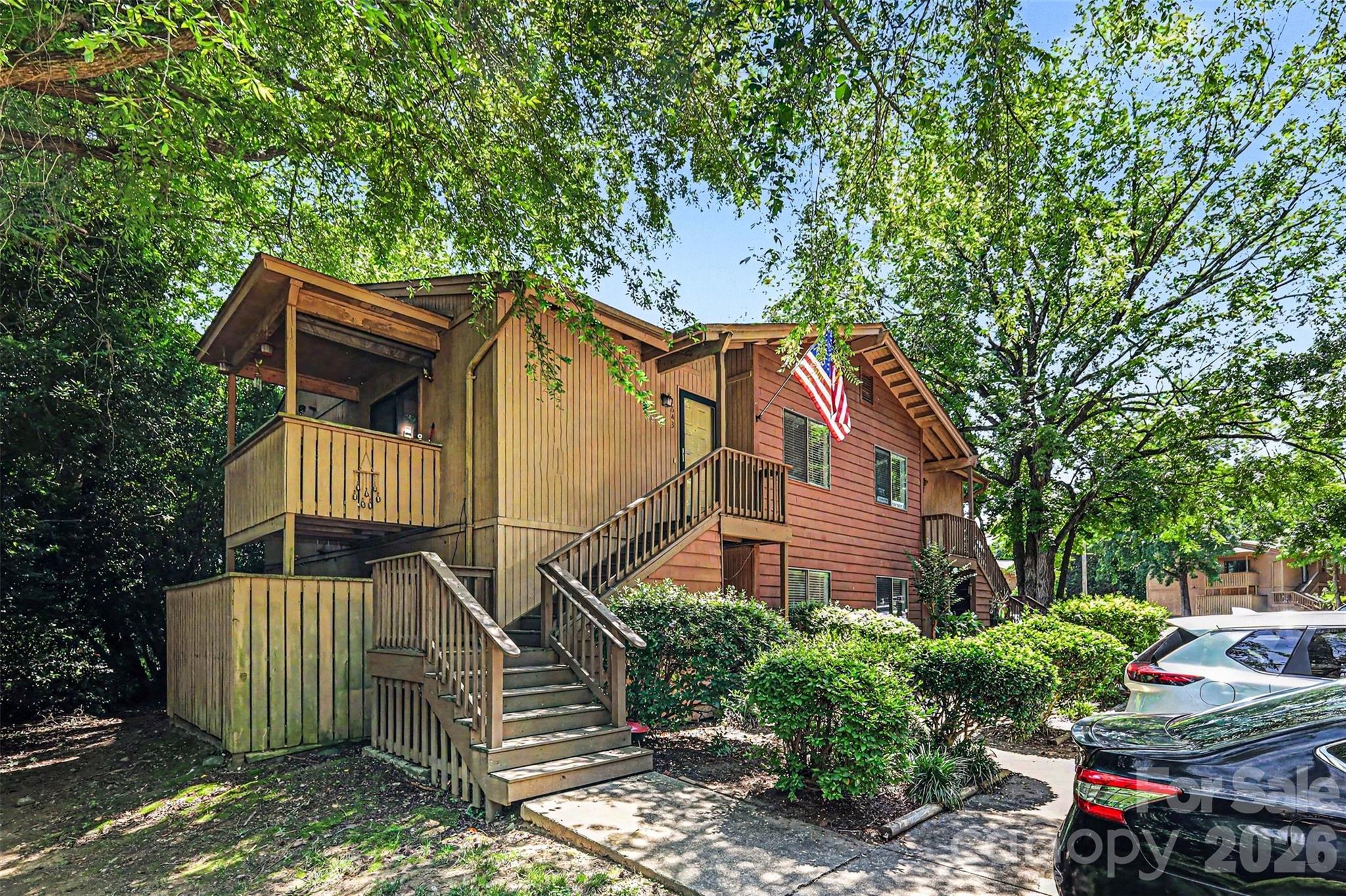 1643 Cedarview Court