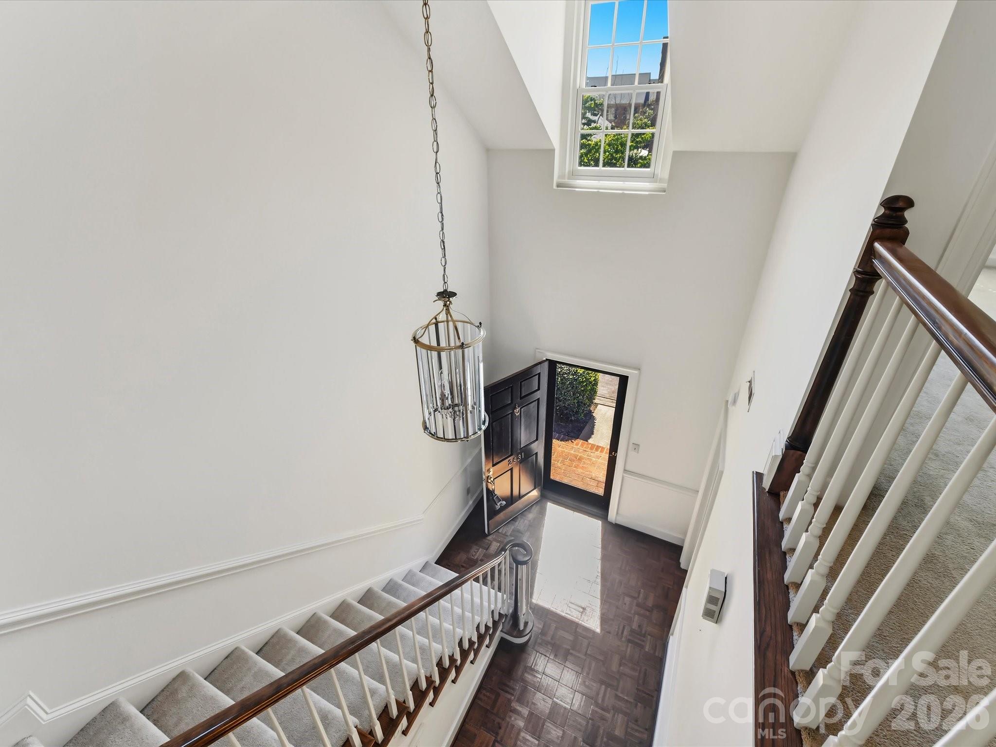 2831 Sharon View Road
