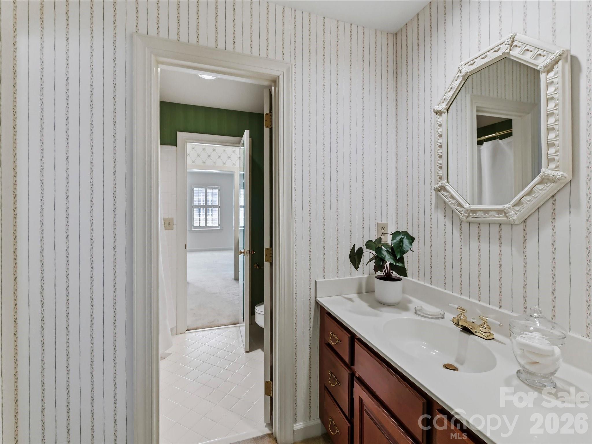 2831 Sharon View Road