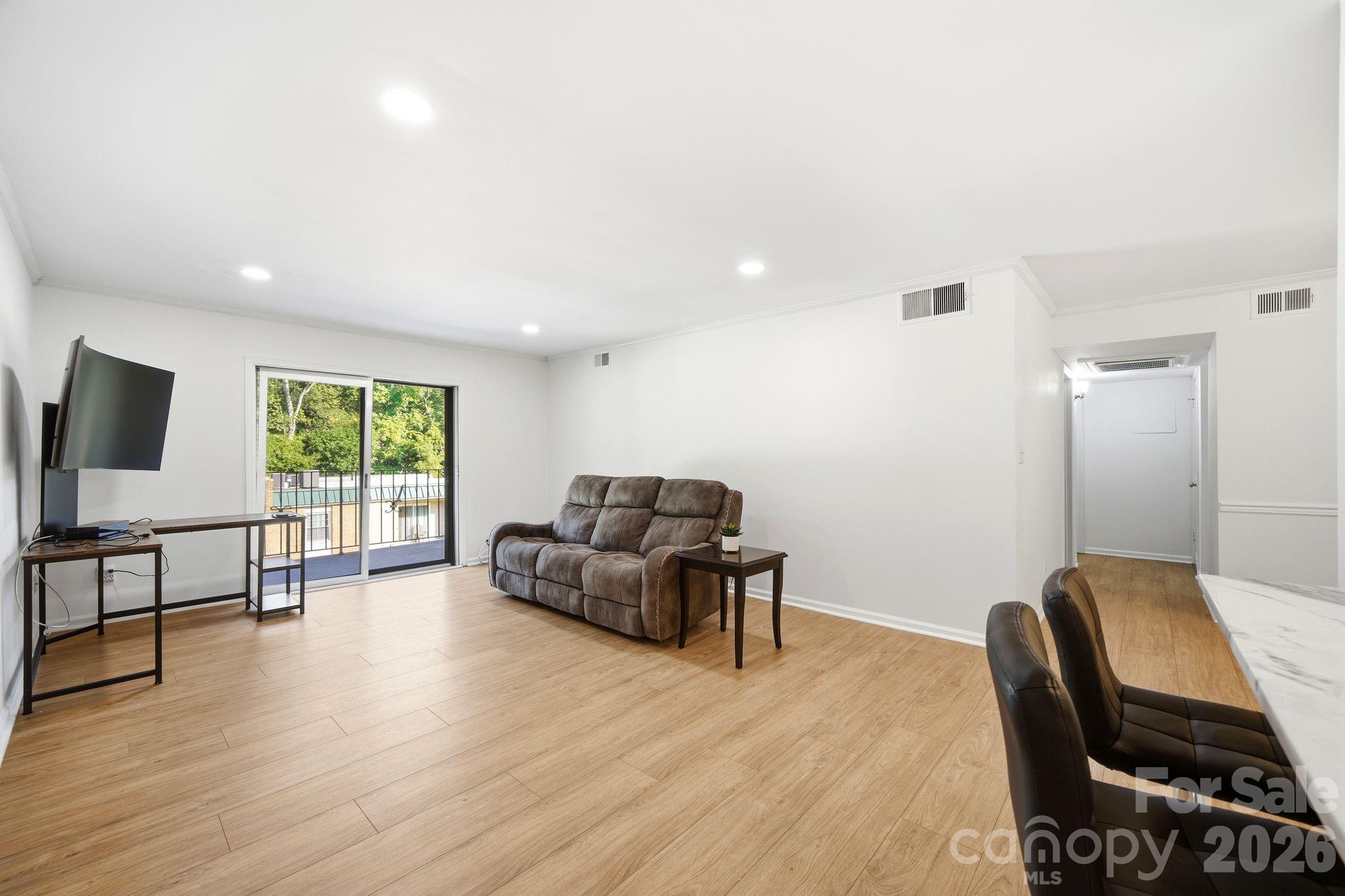 4739 Hedgemore Drive