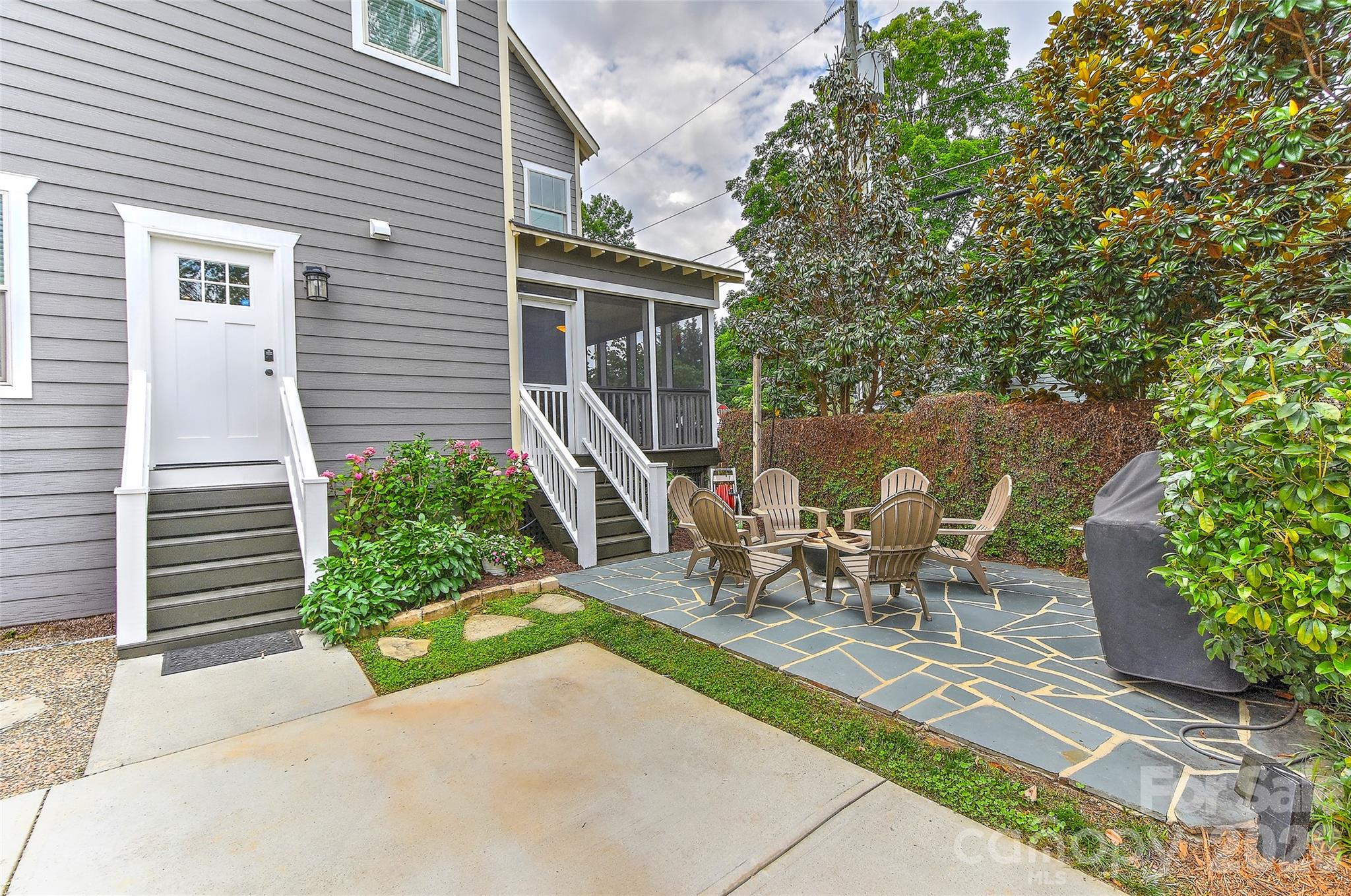 3205 N Mcdowell Street