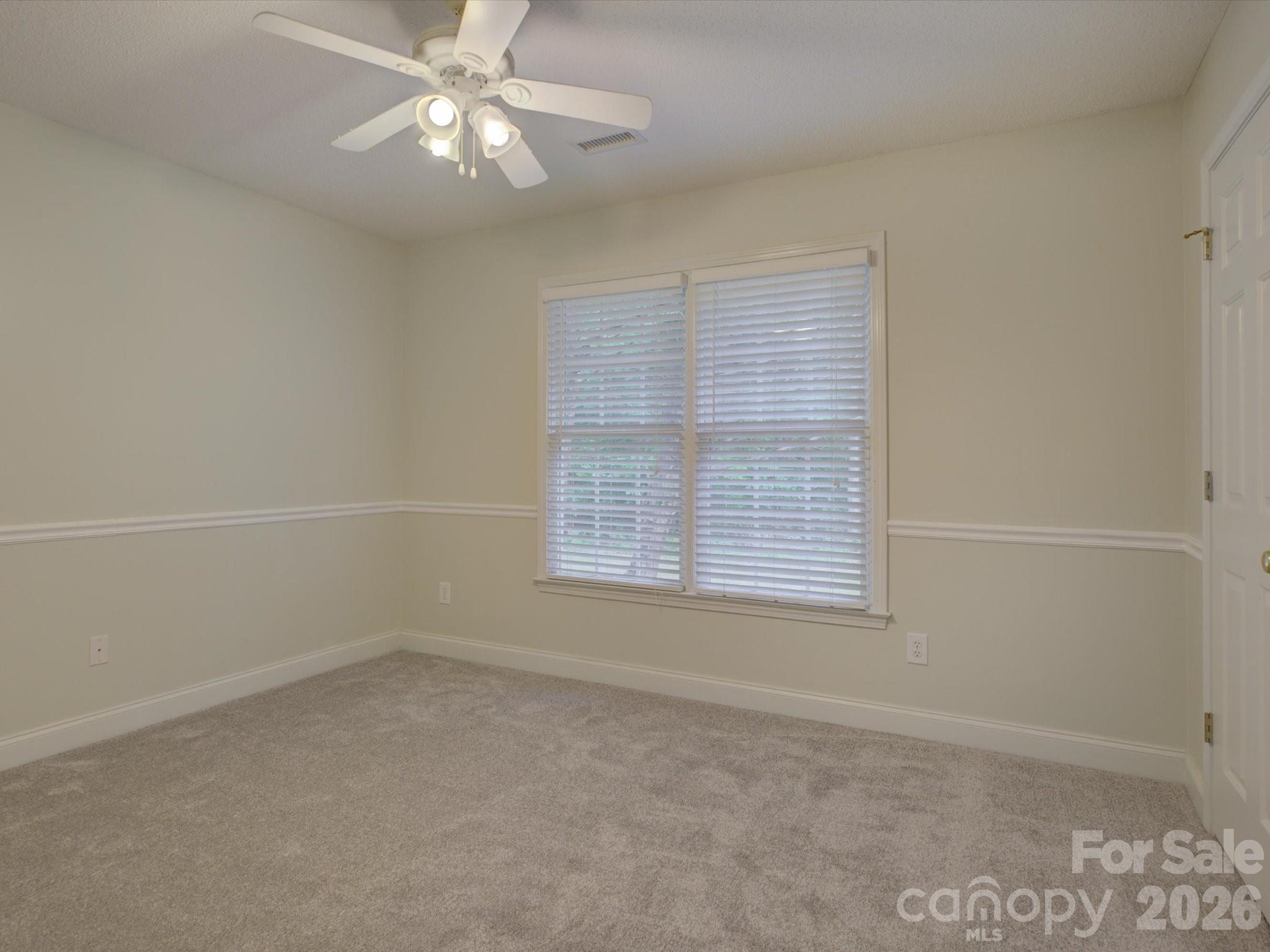 1527 Lavington Court