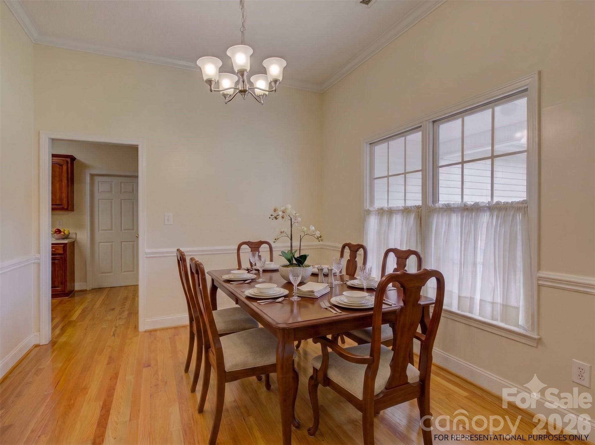 1527 Lavington Court