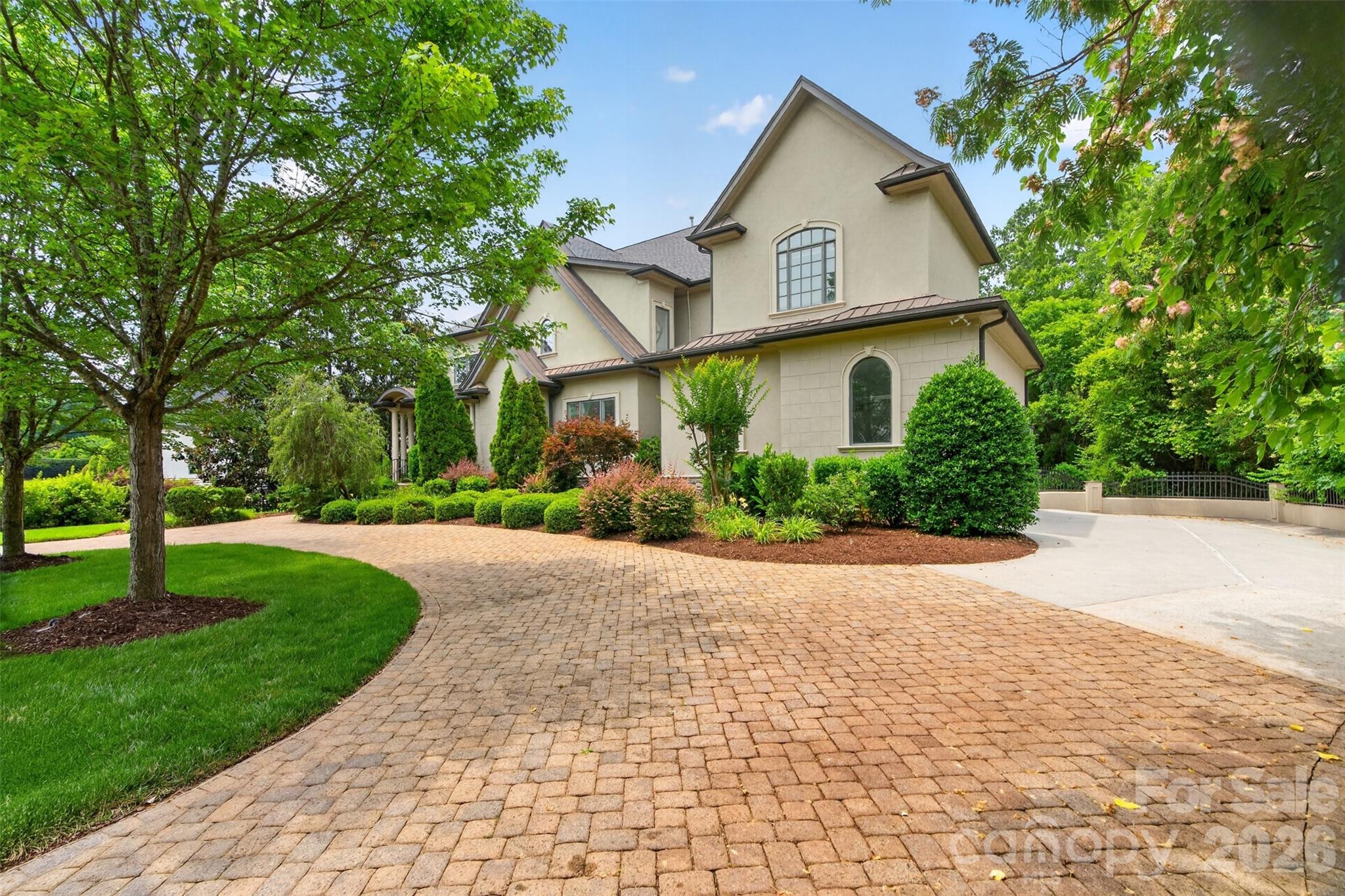 2132 Foxcroft Woods Lane