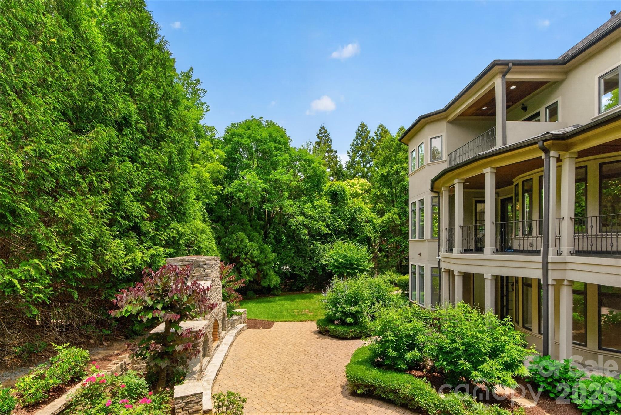 2132 Foxcroft Woods Lane