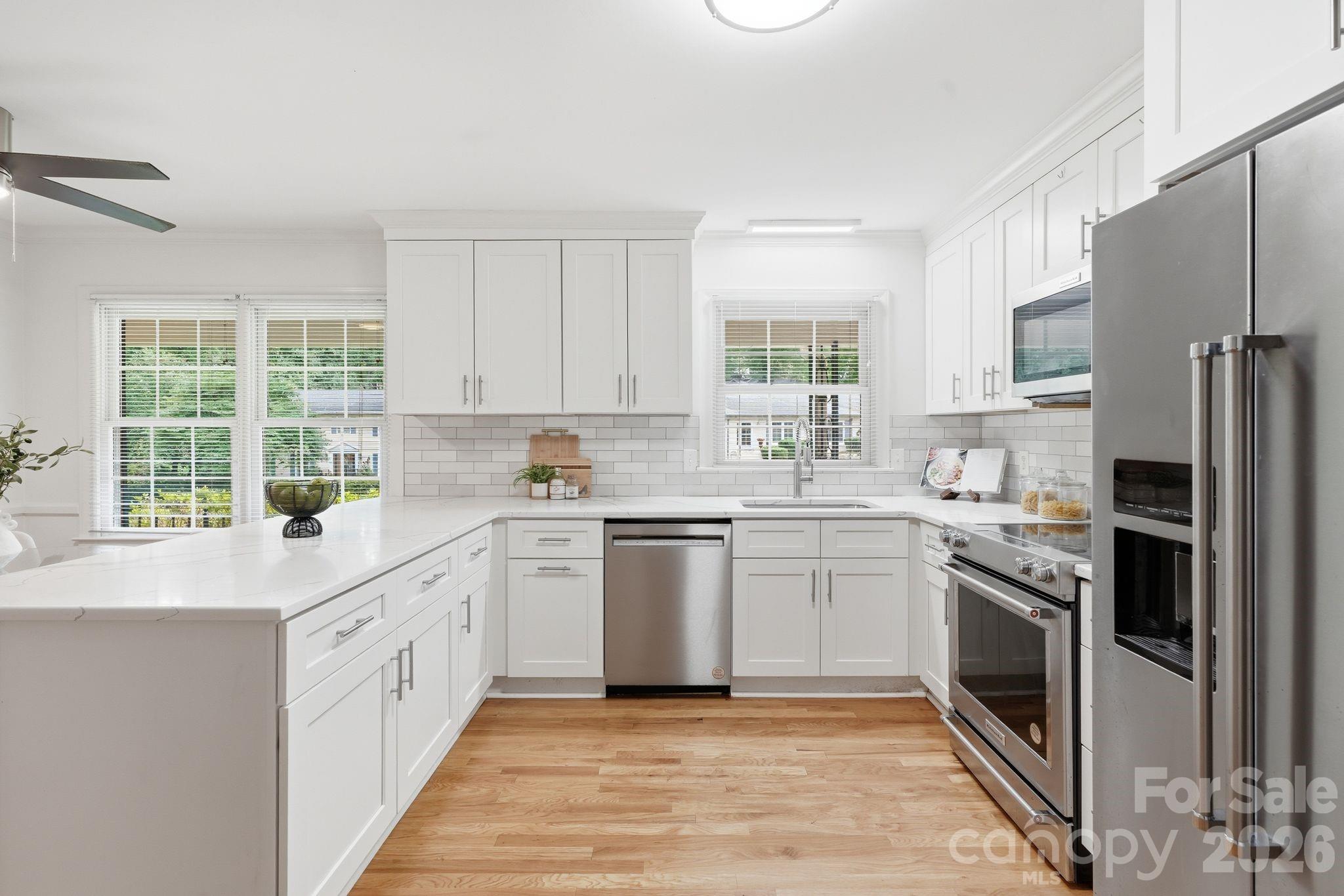 926 Shady Bluff Drive
