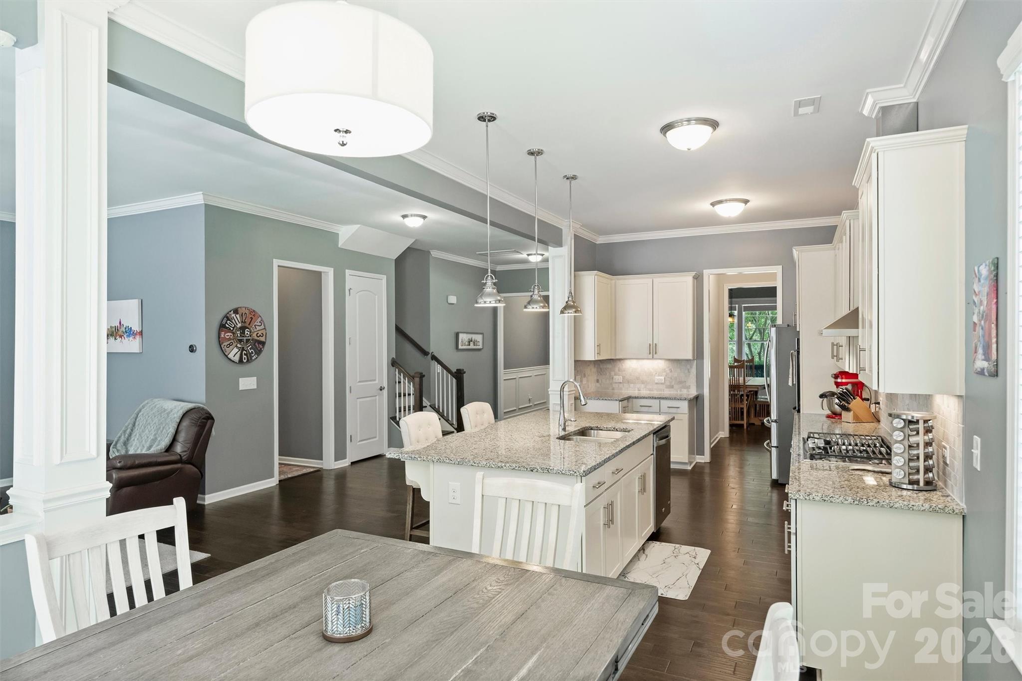 1113 Bassett Way