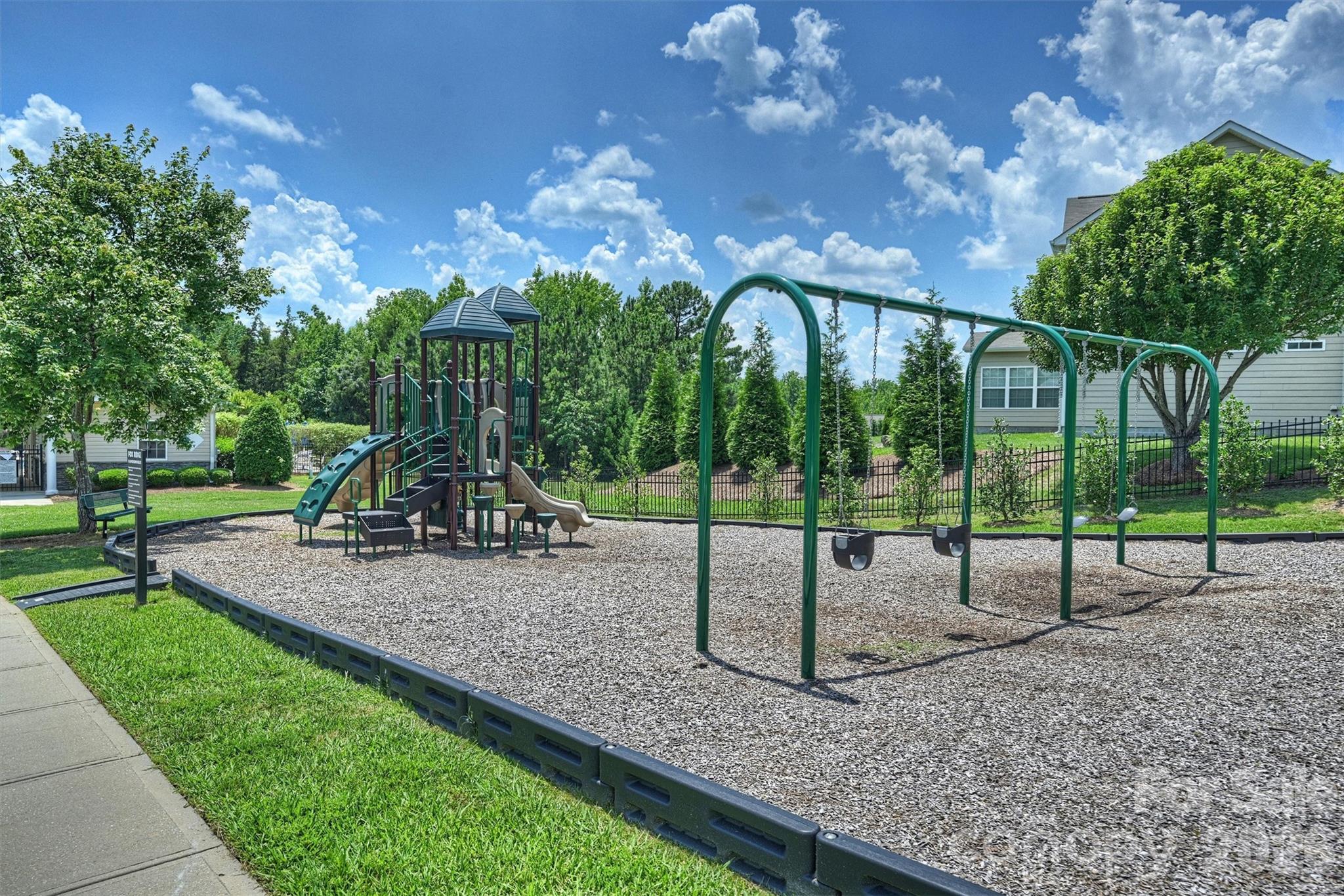 1113 Bassett Way