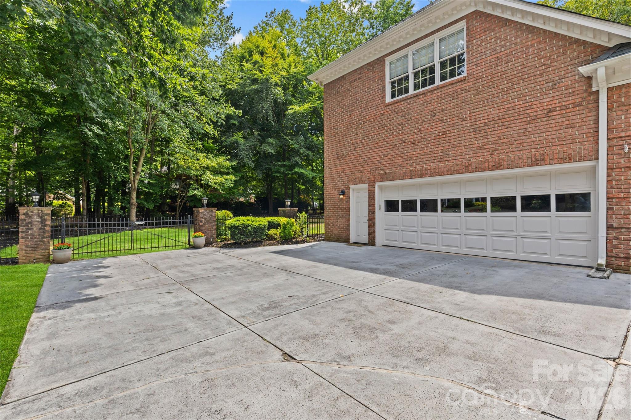 3616 Deruyter Circle