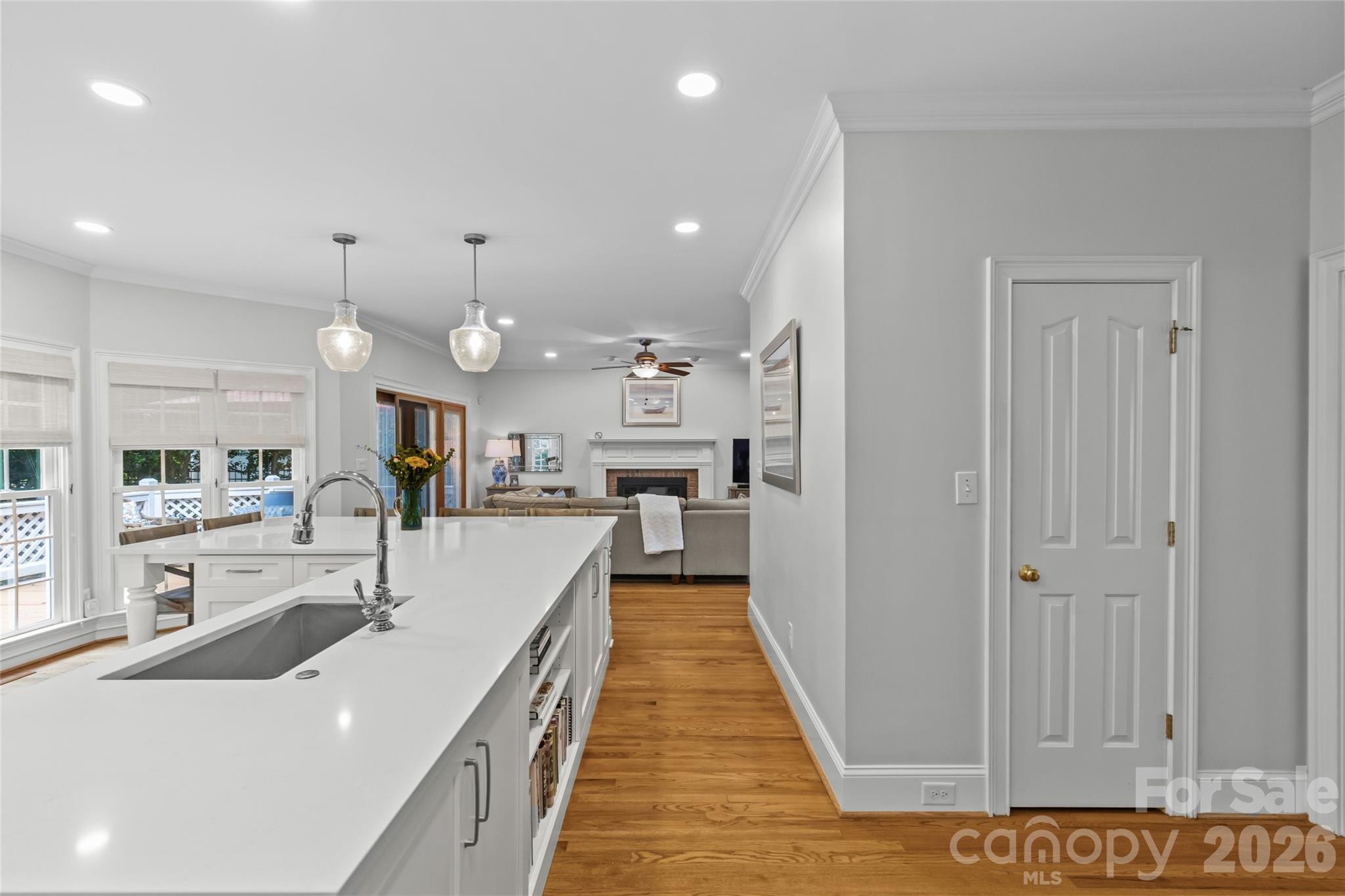 3616 Deruyter Circle