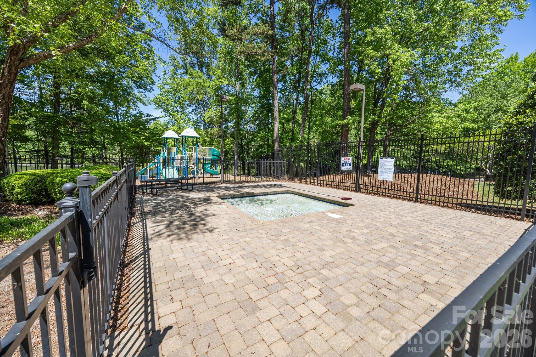 3616 Deruyter Circle