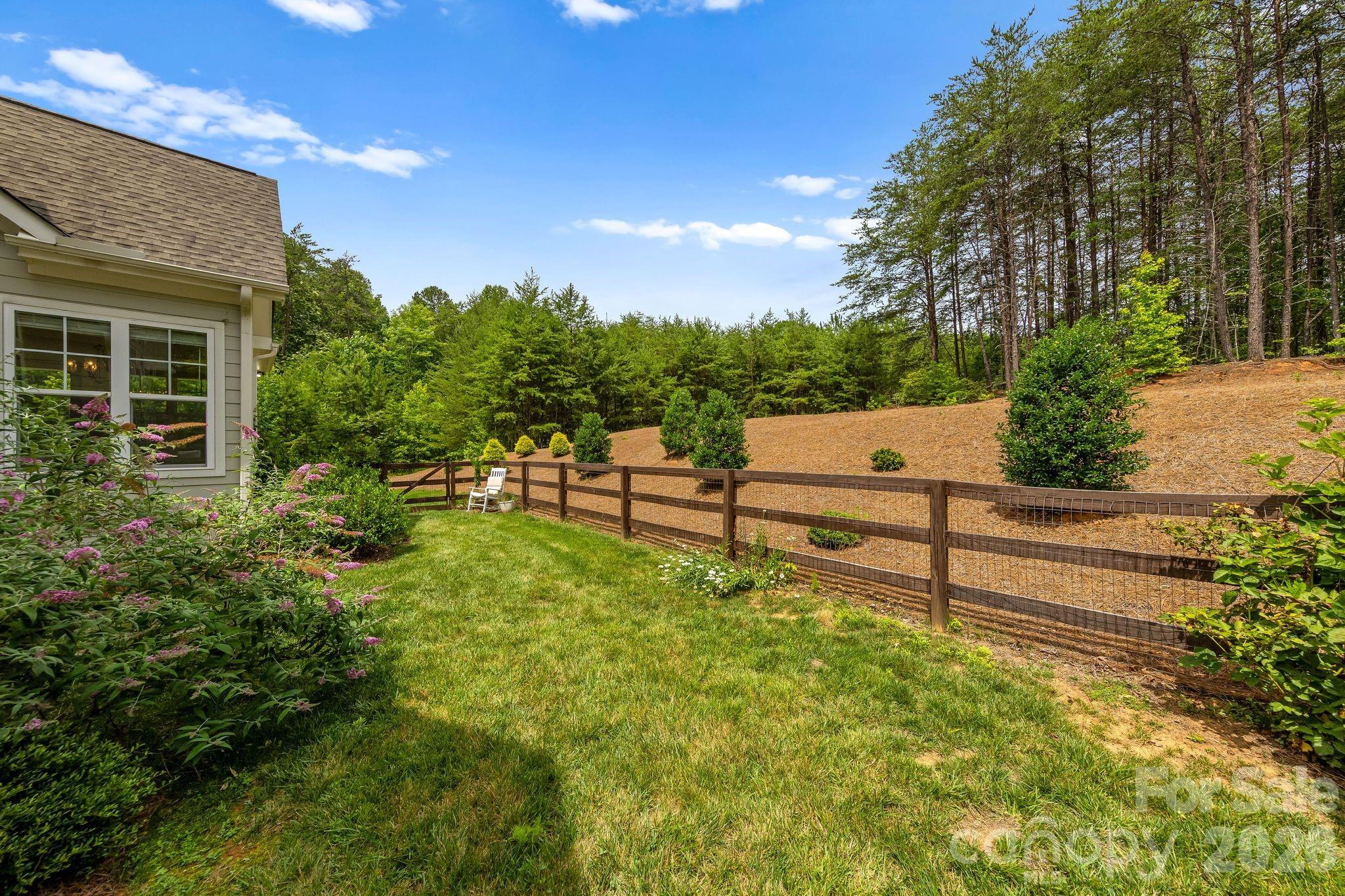 3207 James Plantation Drive